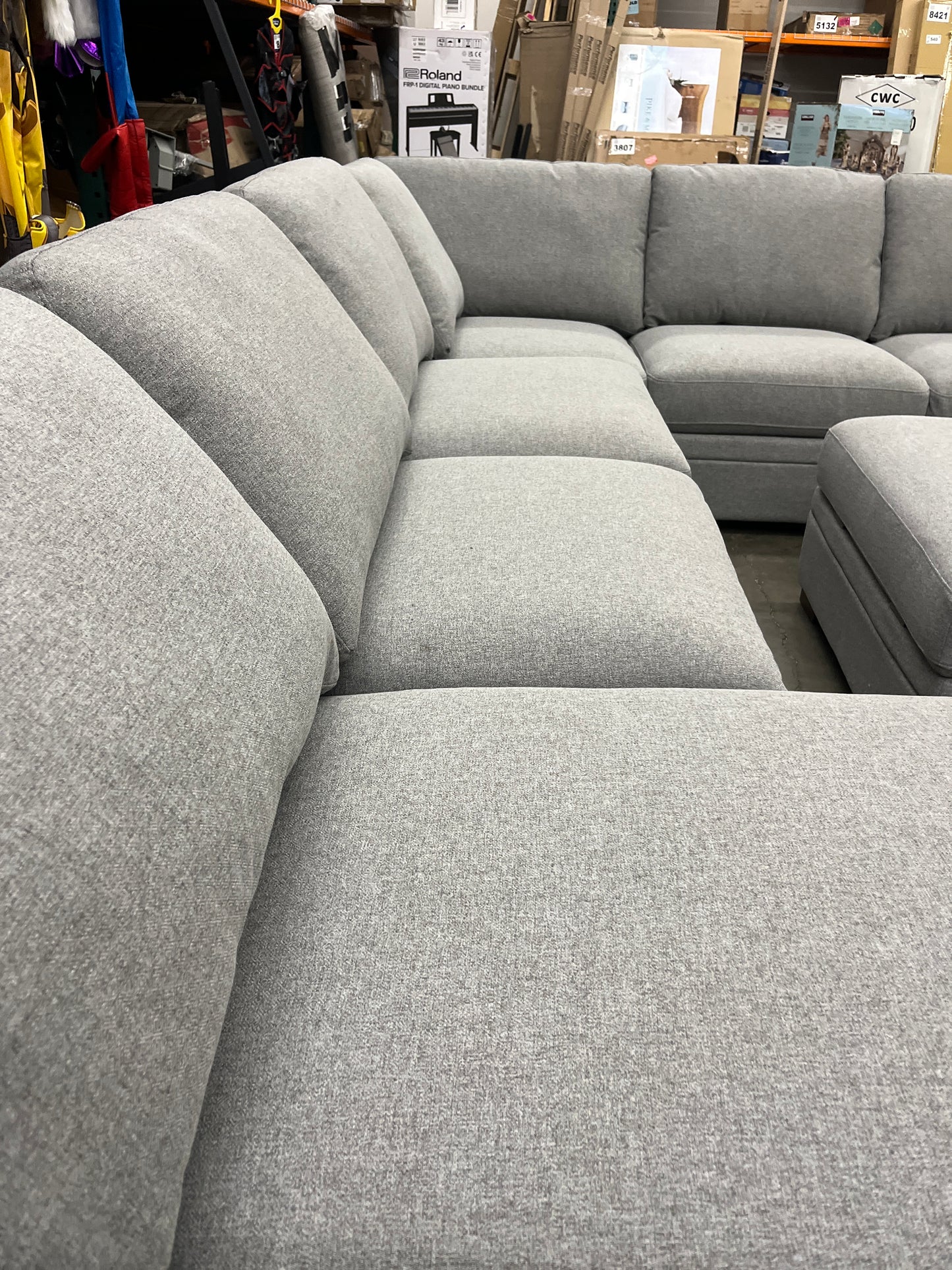 NEW / dmg - Thomasville Langdon Fabric Sectional with Chaise and Storage Ottoman, Gray - Retail $1999