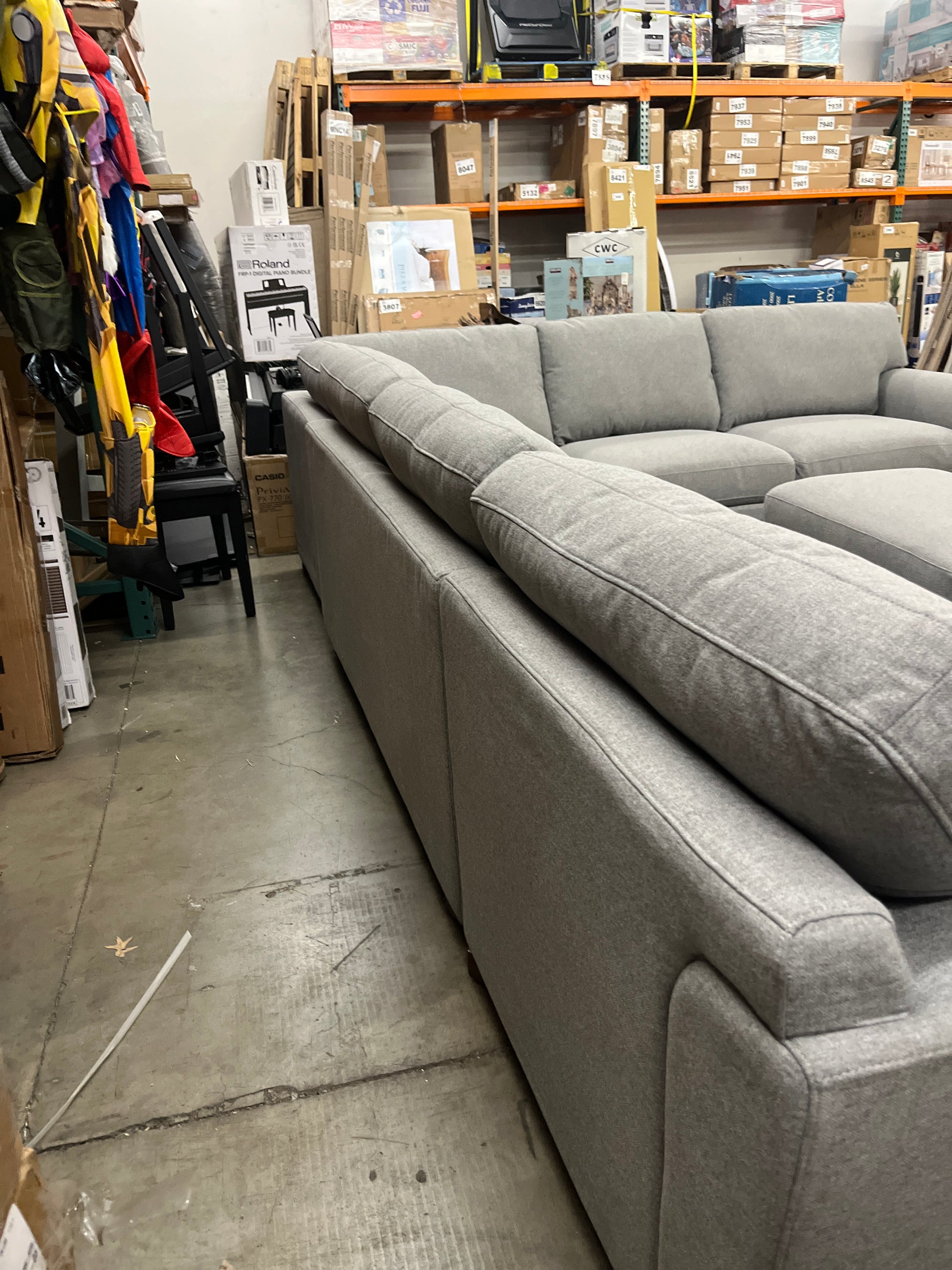NEW / dmg - Thomasville Langdon Fabric Sectional with Chaise and Storage Ottoman, Gray - Retail $1999