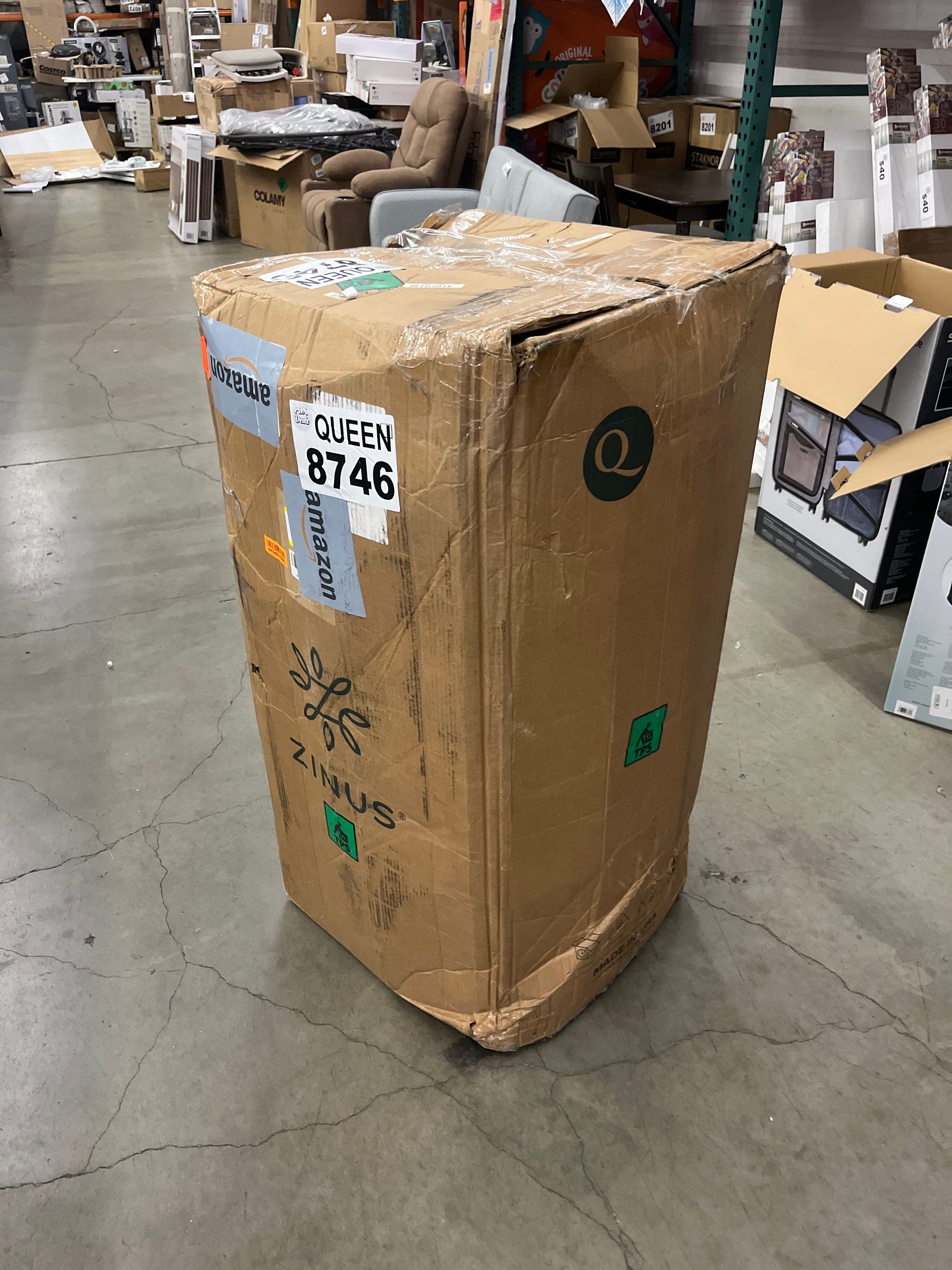 ZINUS 10 Inch Green Tea Luxe Memory Foam Mattress, Queen, Pressure Relieving, CertiPUR-US Certified, Mattress in A Box, All-New, Made in USA - Retail $525