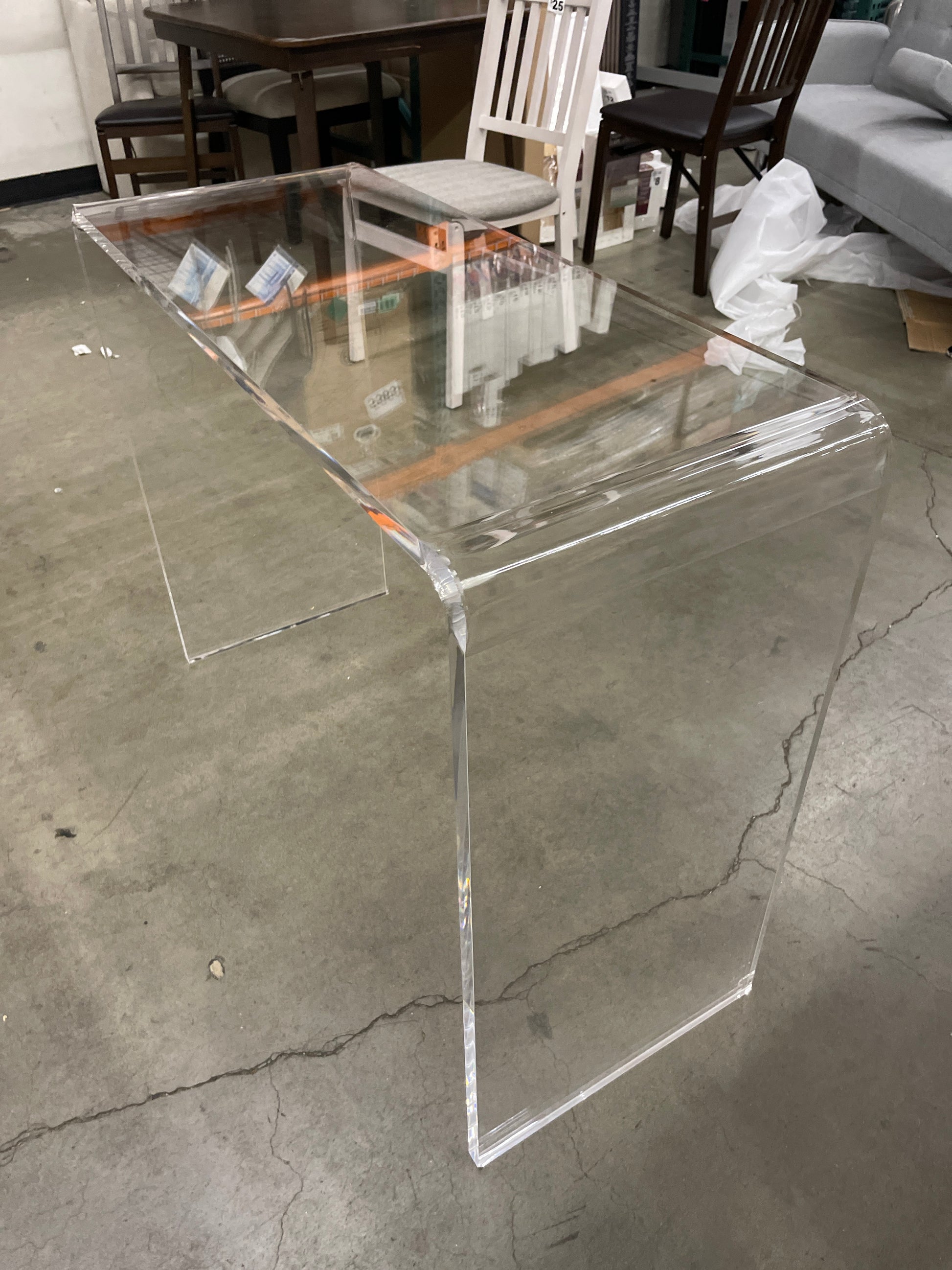 VEVOR Acrylic Console Table, Clear Acrylic End Table, Transparent Acrylic Side Table 38.2x15x29.3 inch, for Foyer, Living Room, Dining Room - Retail $324
