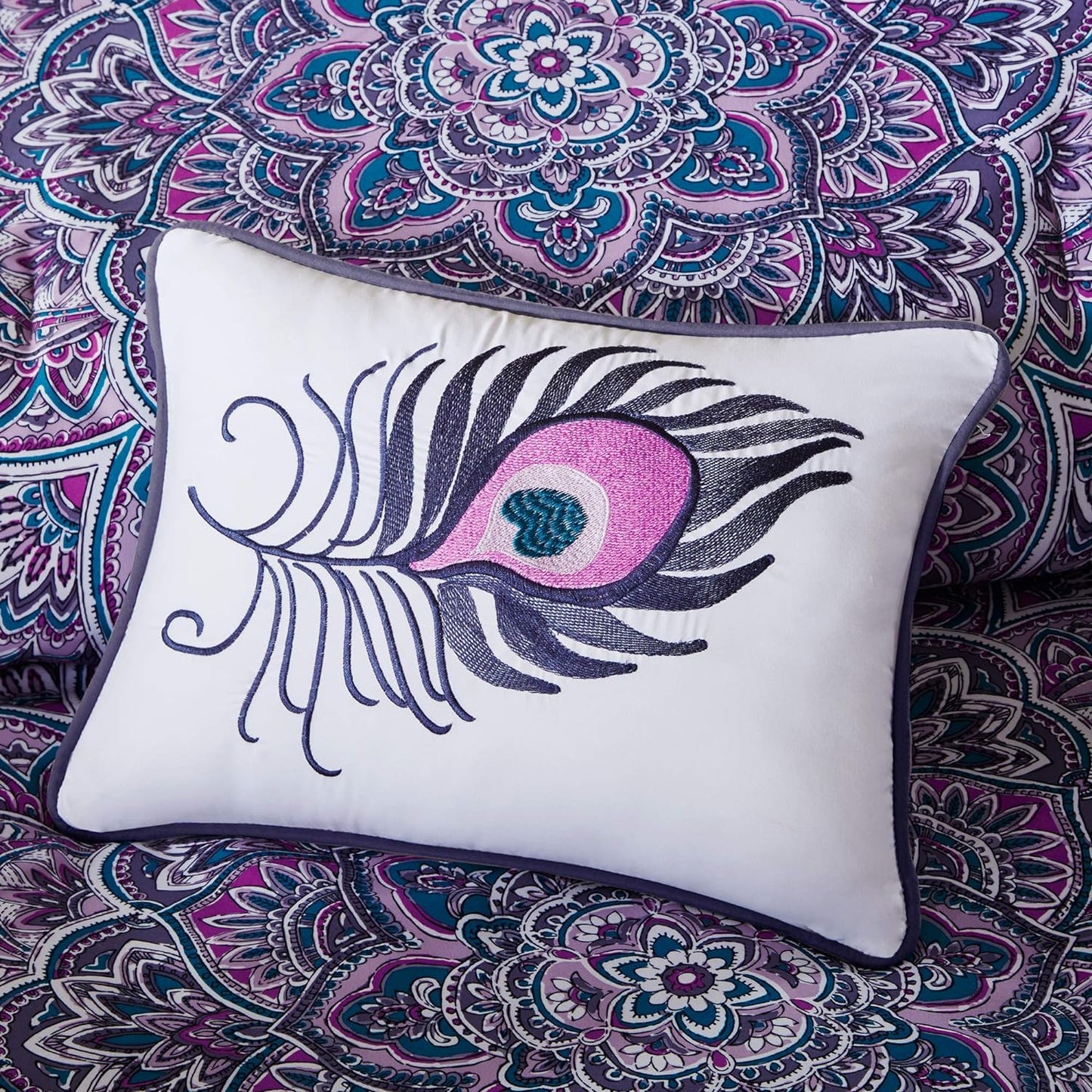 NEW - Intelligent Design Mila Comforter Bed Sets â€“ All Season Ultra Soft Microfiber Teen Bedding - Perfect For Dormitory-Great For Guest and Girls Bedroom, Full/Queen, Medallion Purple 5 Piece - Retail $63