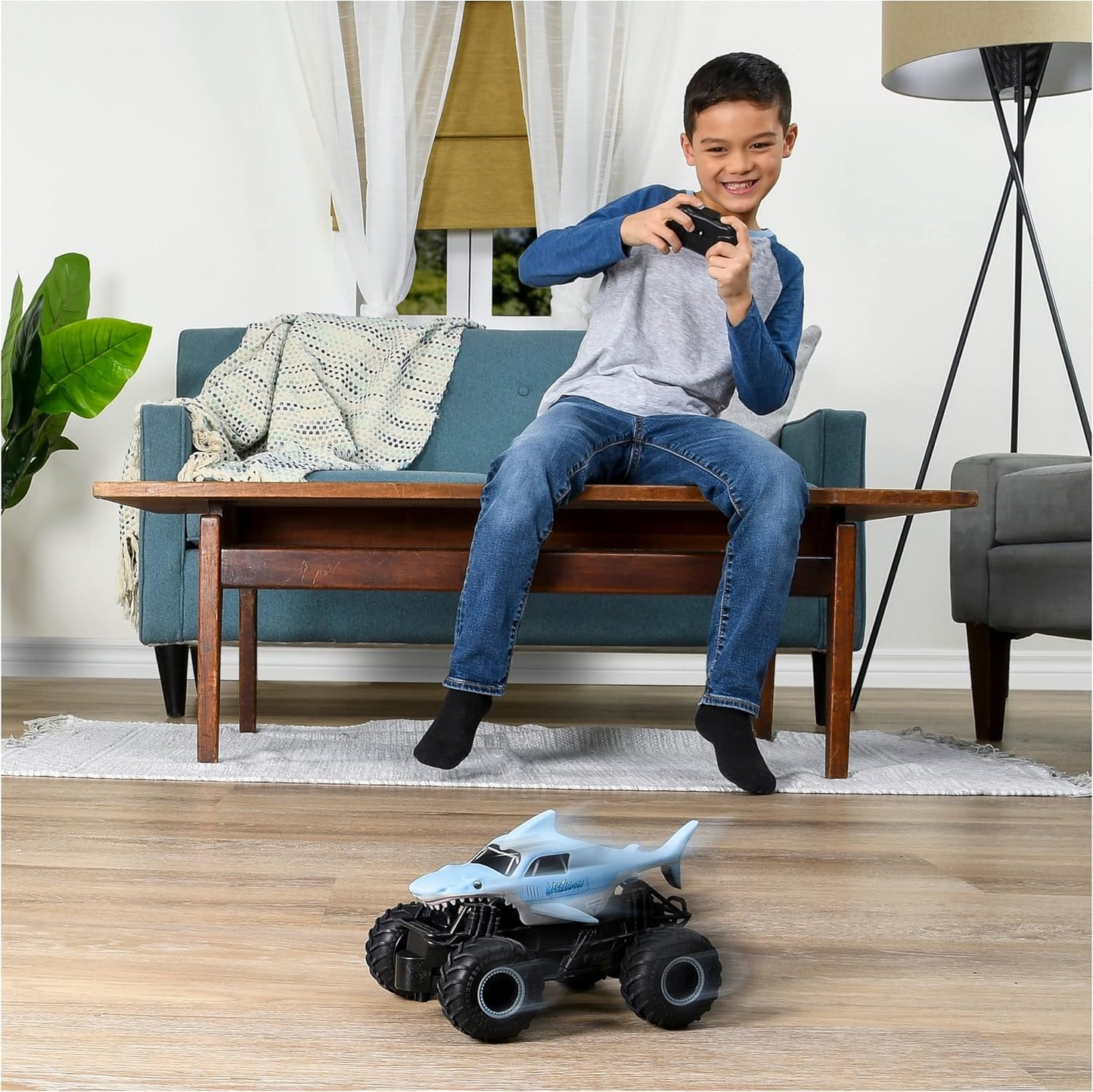 Monster Jam, Official Megalodon Remote Control Monster Truck for Boys and Girls, 1:24 Scale, 2.4 GHz, Kids Toys for Ages 4 and Up