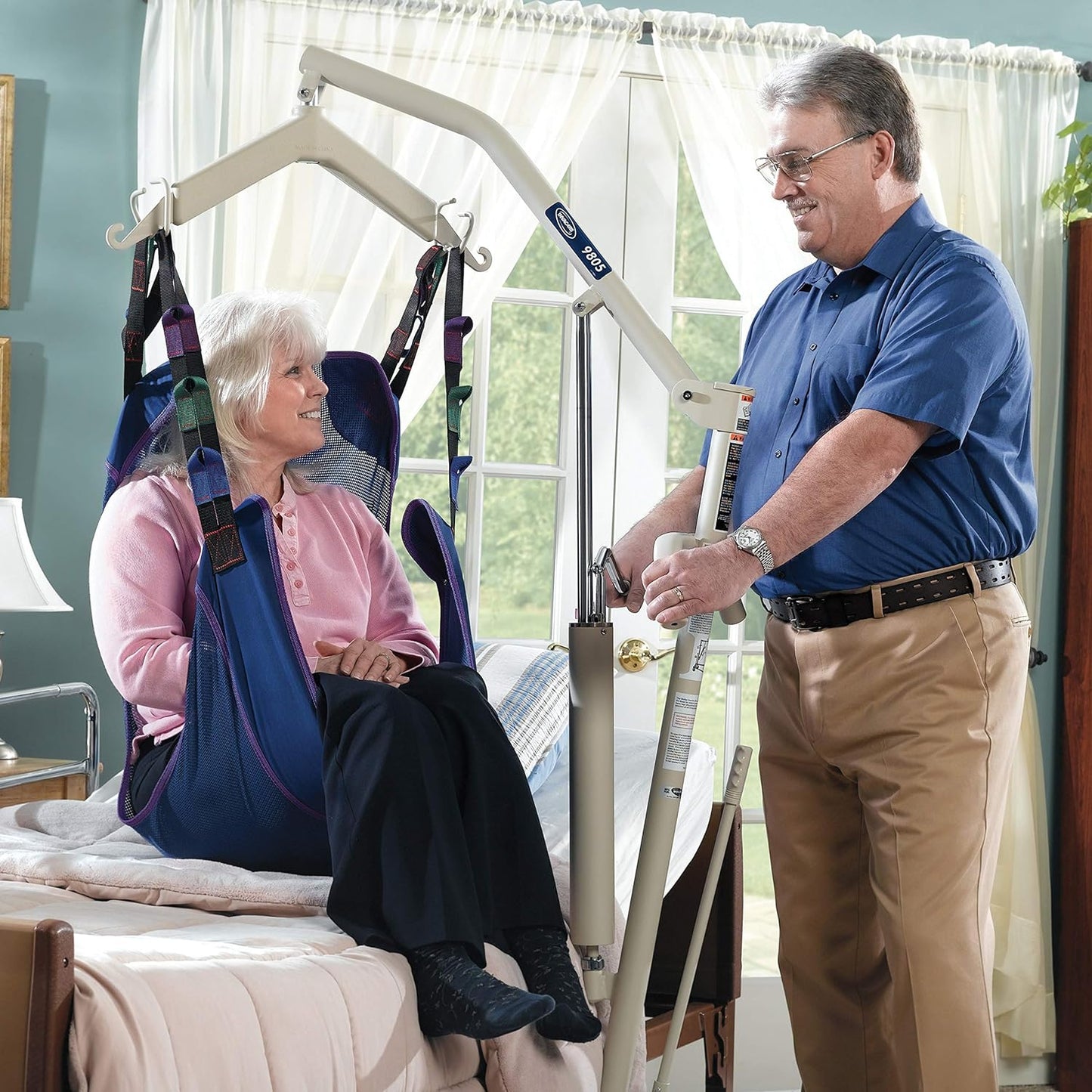 Like NEW - Invacare Lightweight Hydraulic Patient Lift, White, 450 lb. Weight Capacity, 9805P - Retail $549