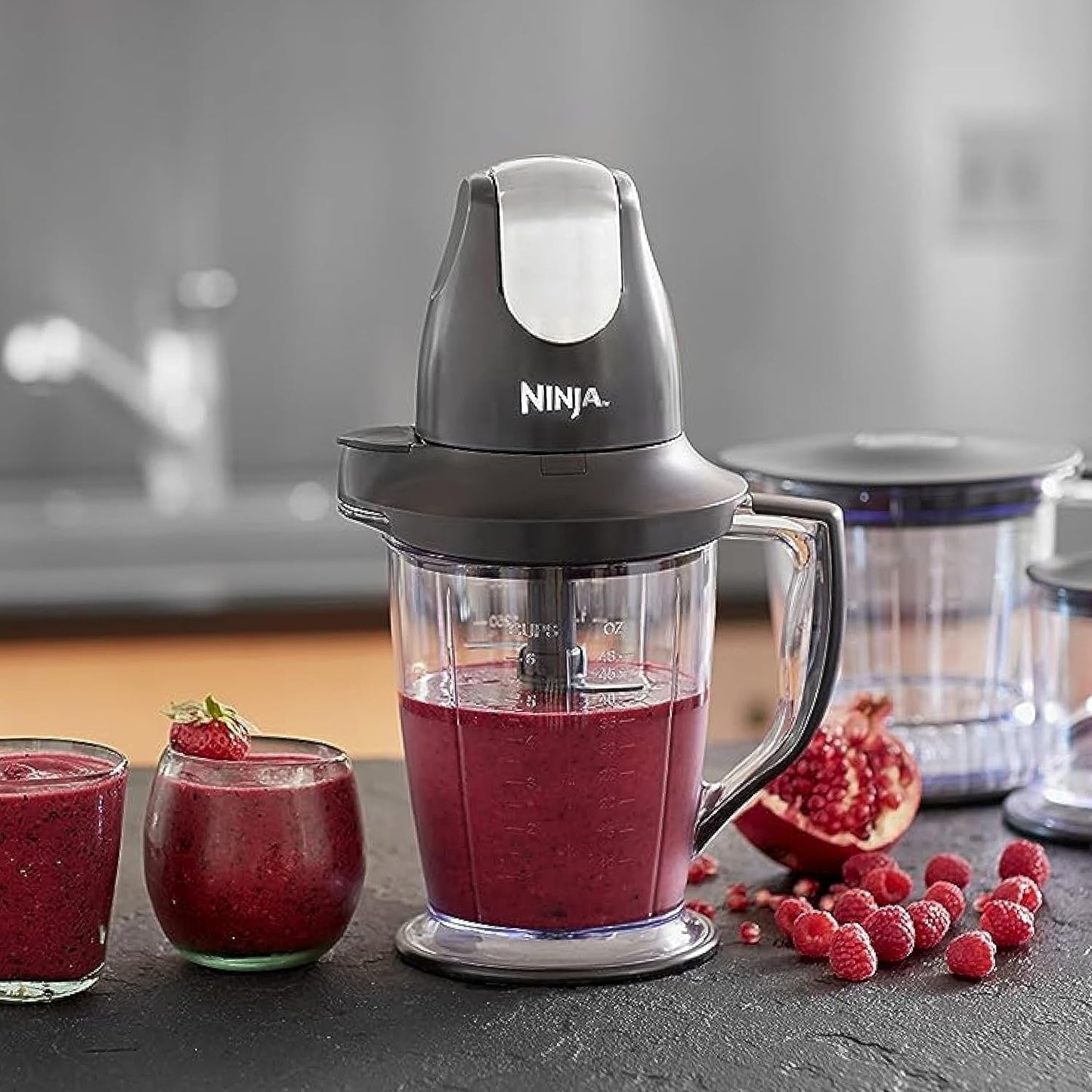 Ninja QB1004 Blender/Food Processor with 450-Watt Base, 48oz Pitcher, 16oz Chopper Bowl, and 40oz Processor Bowl for Shakes, Smoothies, and Meal Prep,Black - Retail $50