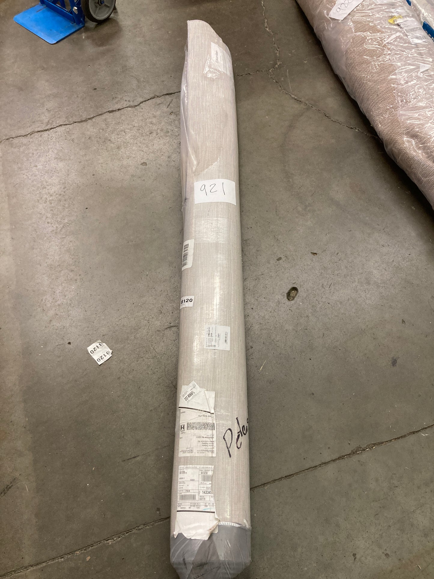 Like NEW - Costco - Calvin Klein Area Rug, Jackson Gray 6'6" x 9' 6" - Retail $169 Default Title