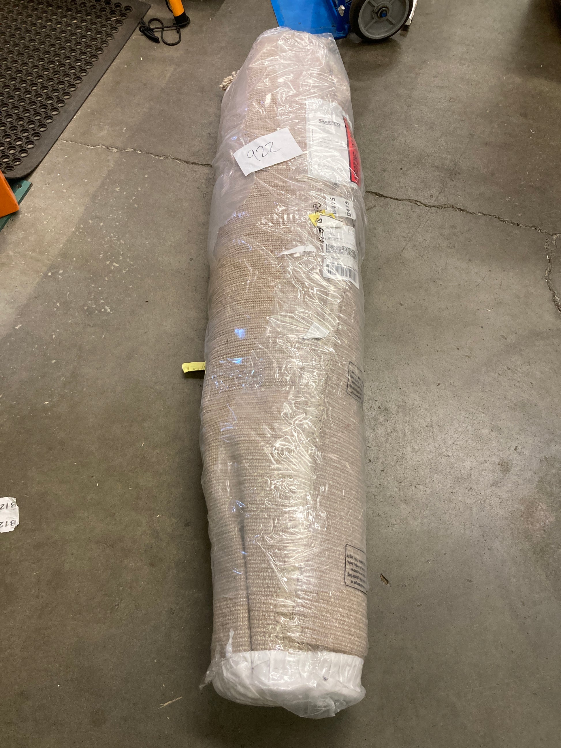 Like NEW - Costco - Thomasville Marketplace Luxury Shag Rugs 5' 3" x 7' 5" - Retail $159 Default Title