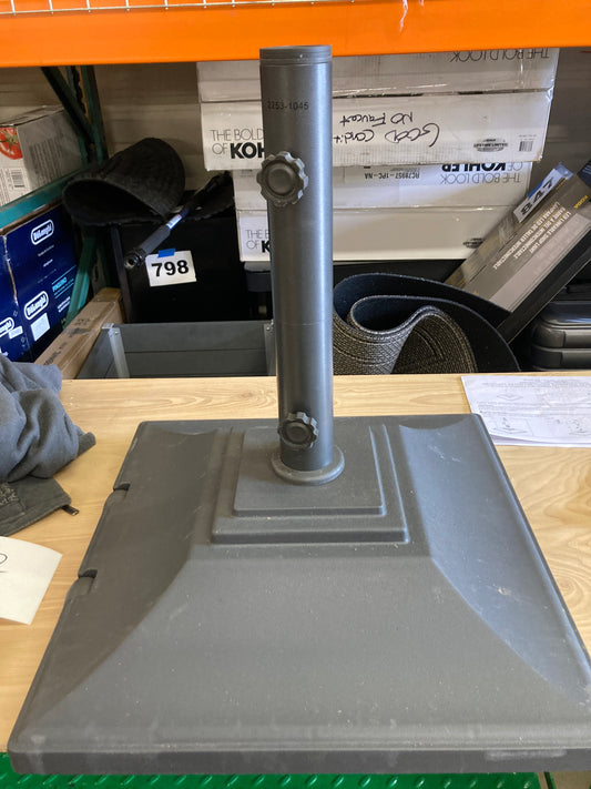 Like NEW - Costco - SunVilla Barrack Umbrella Base - Retail $69 Default Title