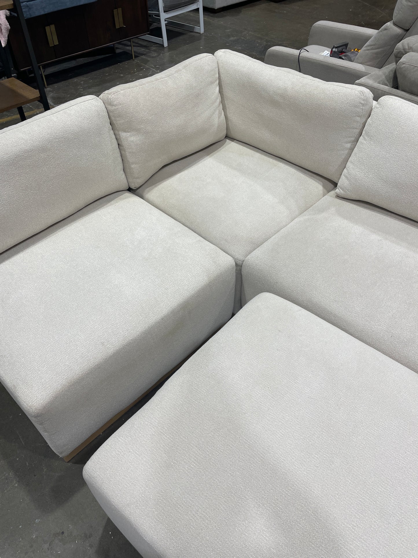 Henredon Murphy Fabric Modular Sectional with Ottoman