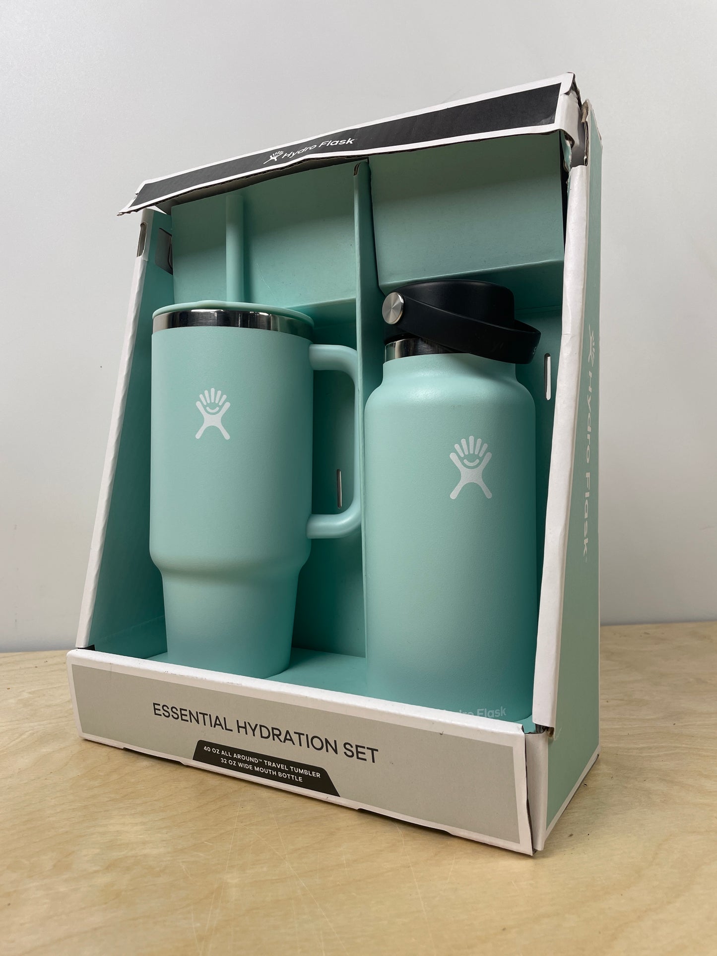 Hydro Flask Essential Hydration Set - Retail $50