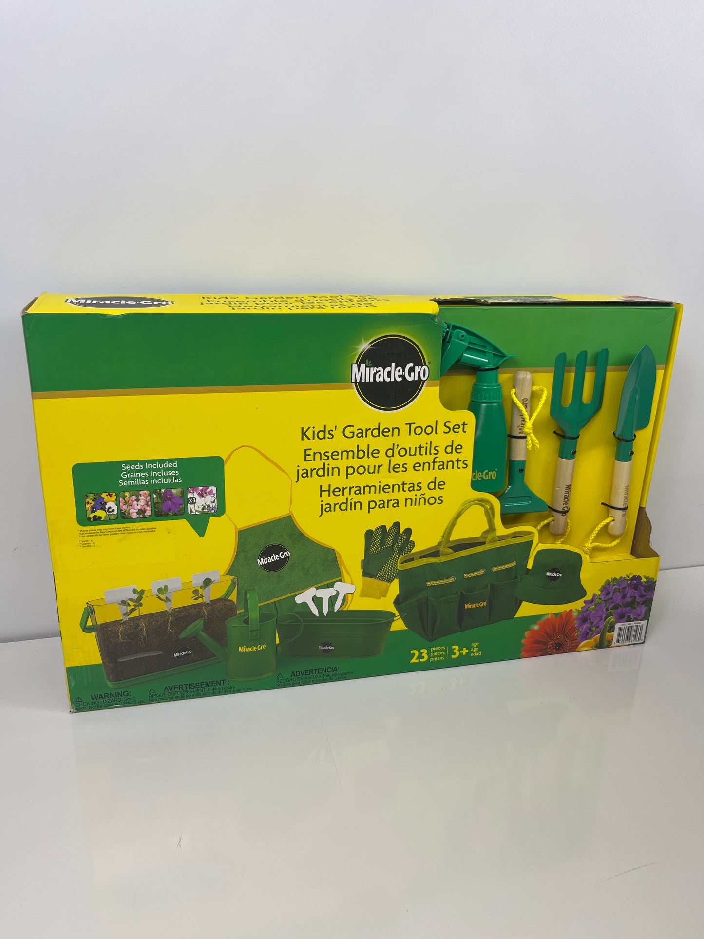 Miracle-Gro Kids' Garden Tool Set with Flower & Vegetable Seeds - Retail $30
