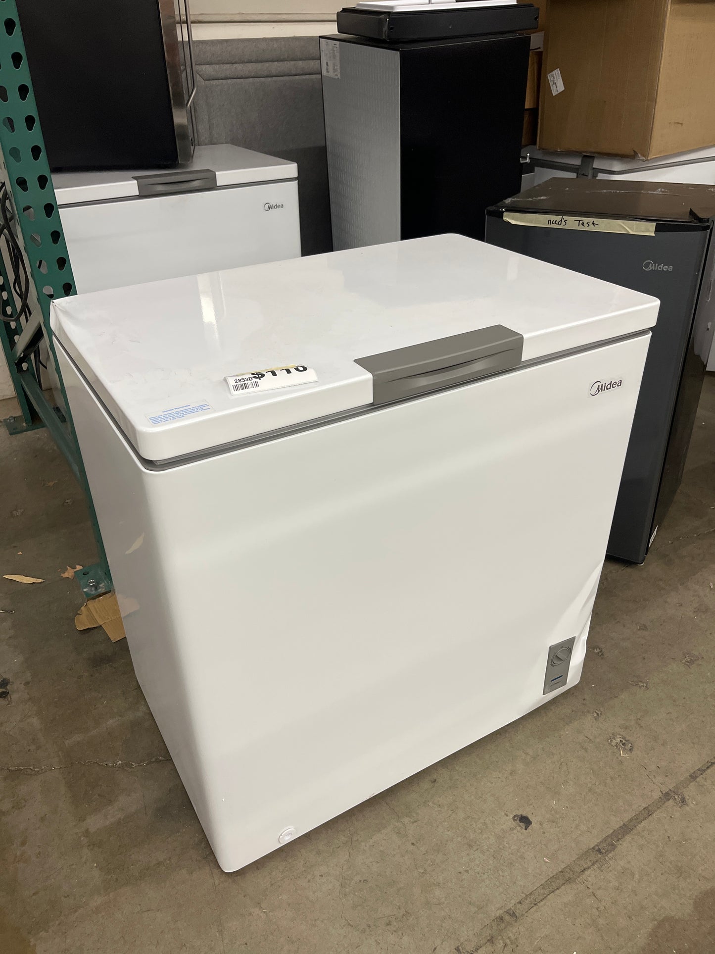 NEW w/ dmg - Midea Convertible Chest Freezer with Interior LED Light, 7.0 cu ft - Retail $269
