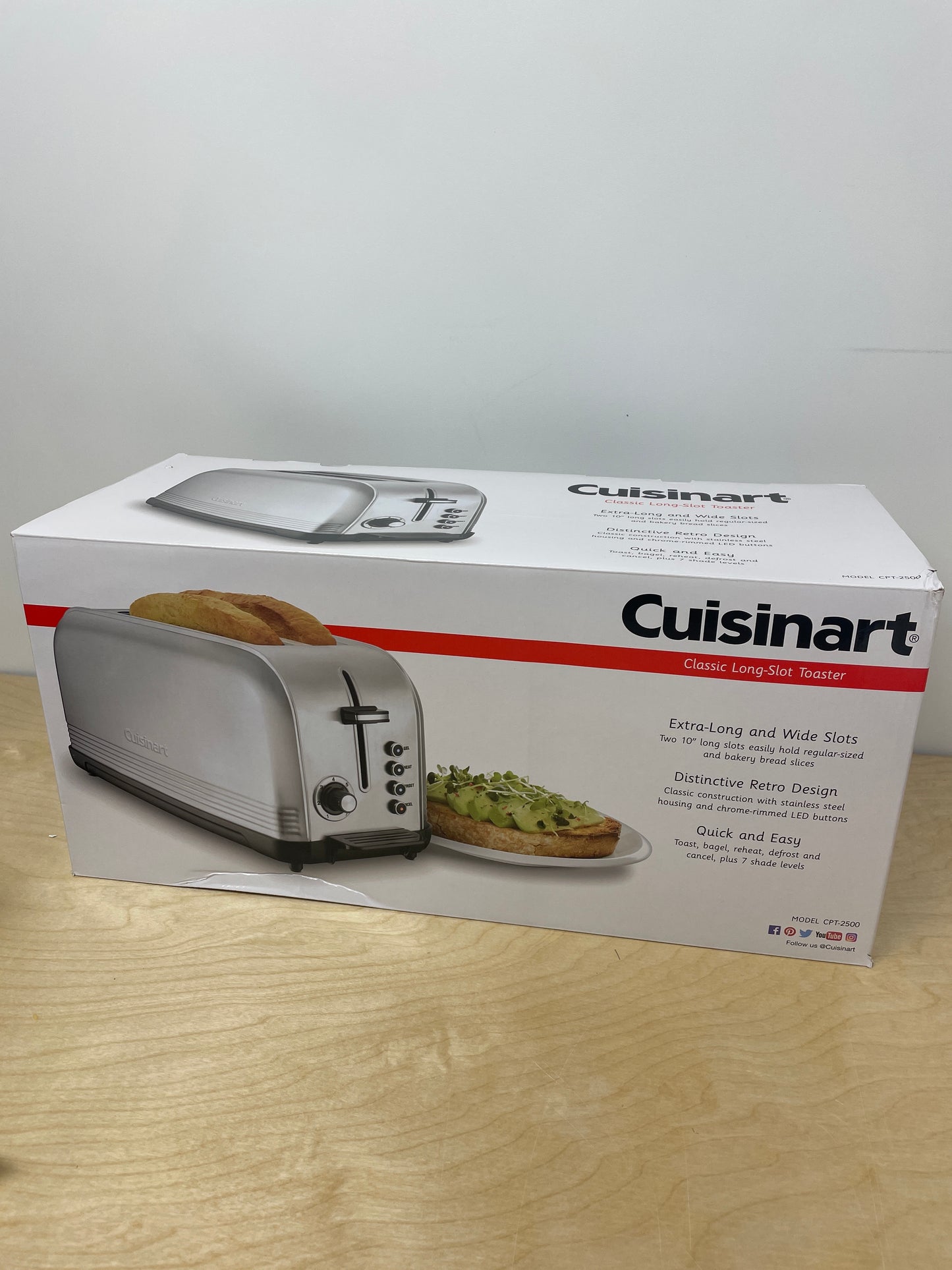 Cuisinart Long Slot Toaster - Retail $50