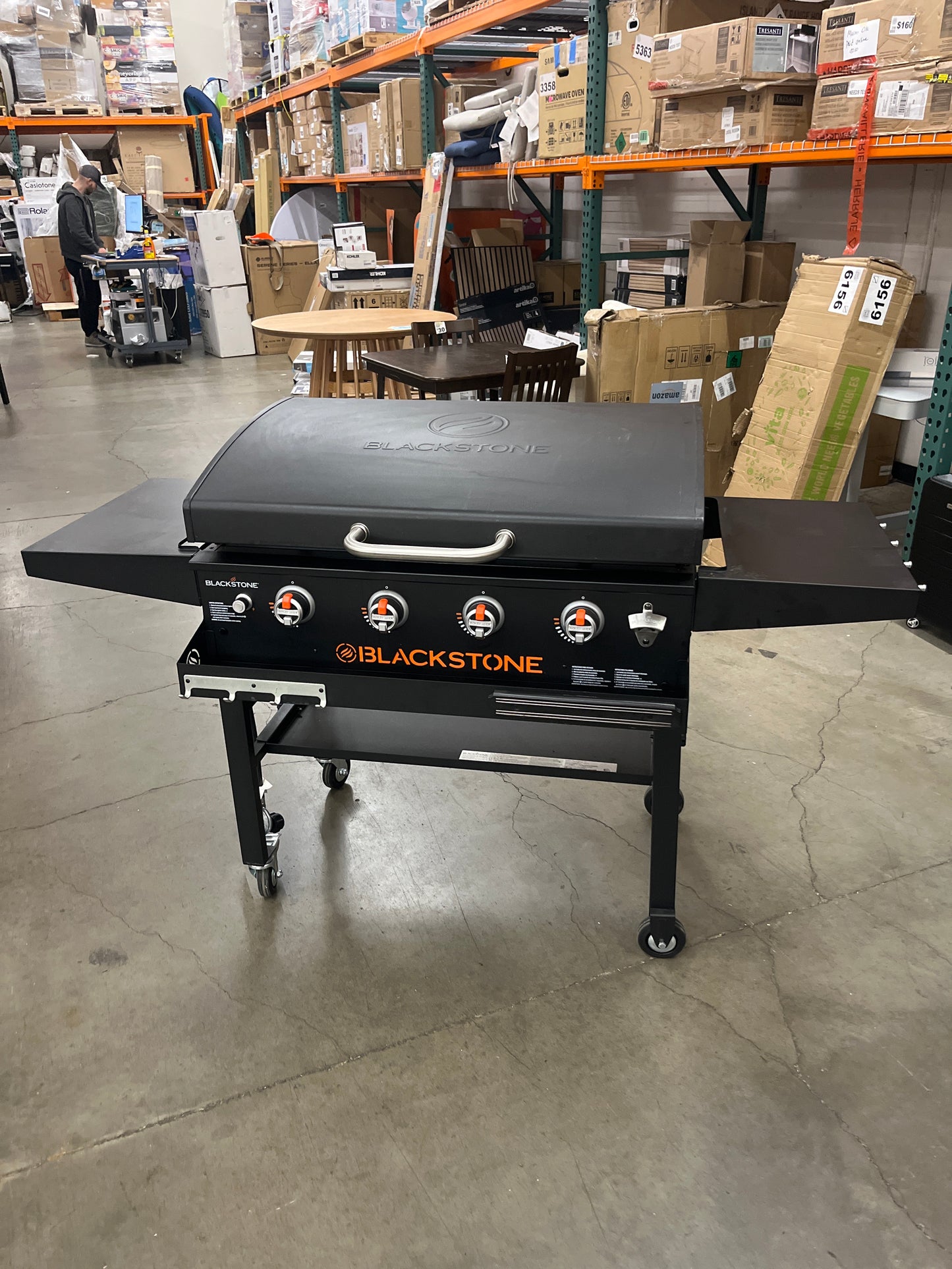 Blackstone 36in. Griddle with Hood & Front Shelf