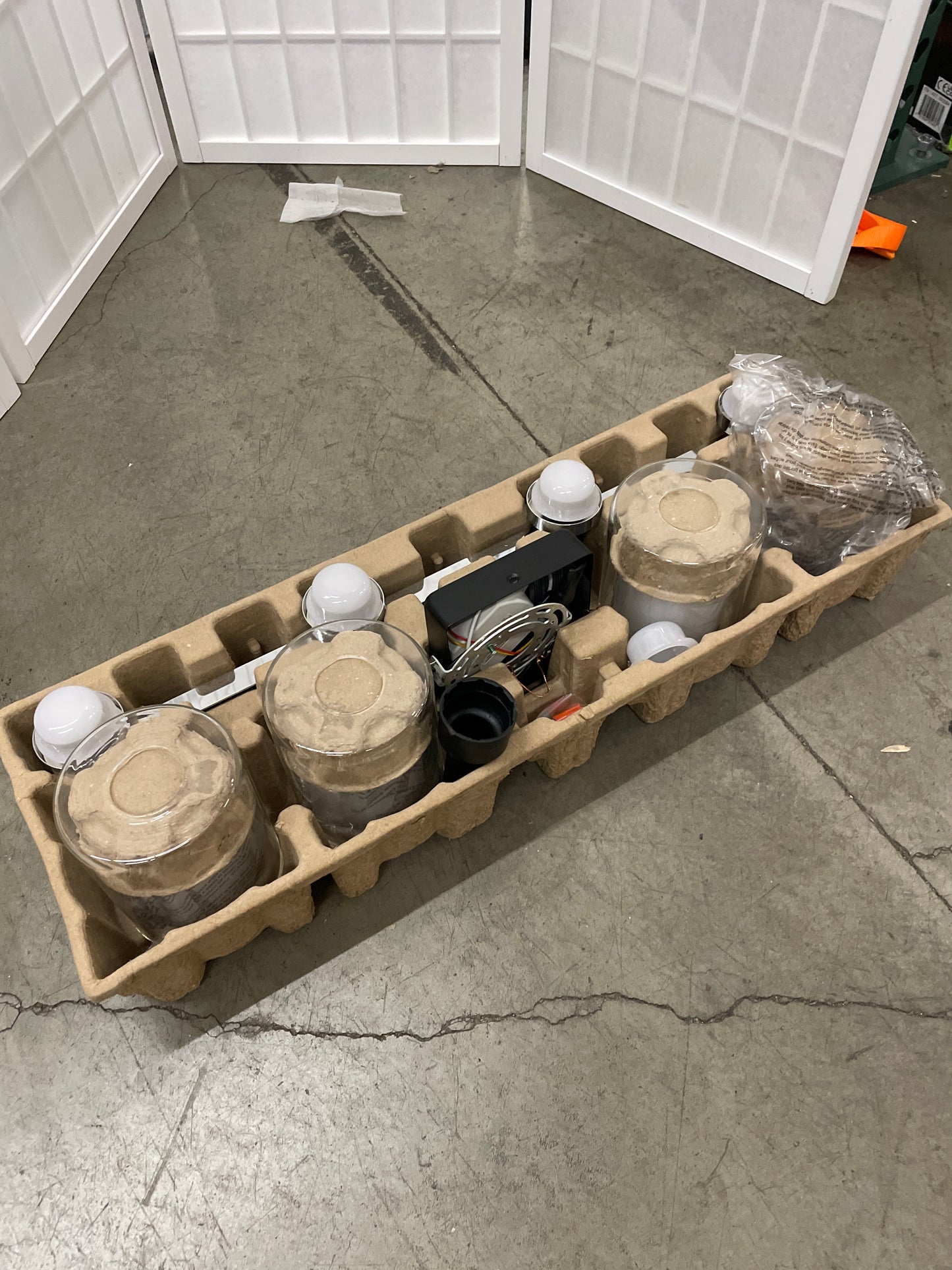 Housemark 4-Light LED Bath Vanity Light - Retail $60