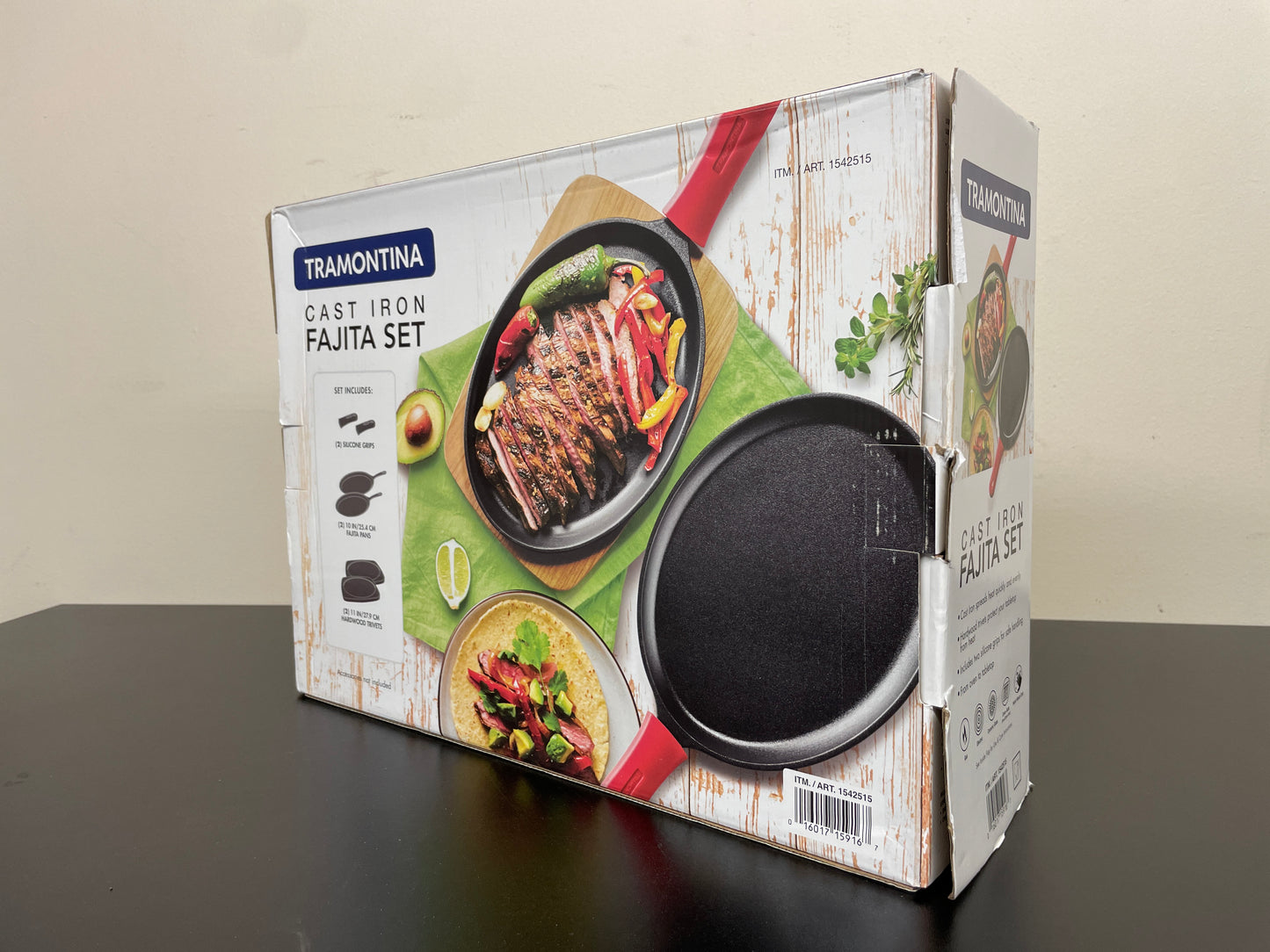 NEW - Tramontina Pre-seasoned Cast Iron Fajita Set, 2 pack- Retail $29