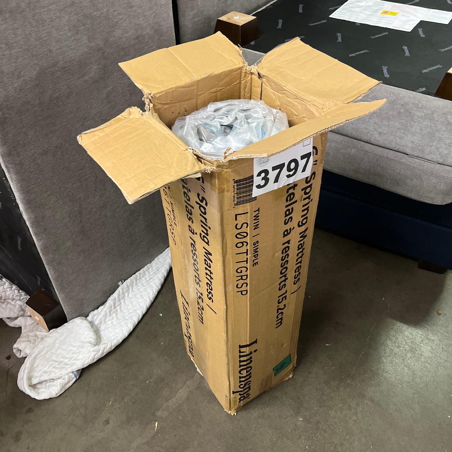 NEW - Linenspa TWIN 6 Inch Mattress - Firm Feel - Bonnell Spring with Foam Layer - Mattress in a Box - Youth or Kids Bed - Guest Bedroom - Durable and Breathable Support - Retail $99