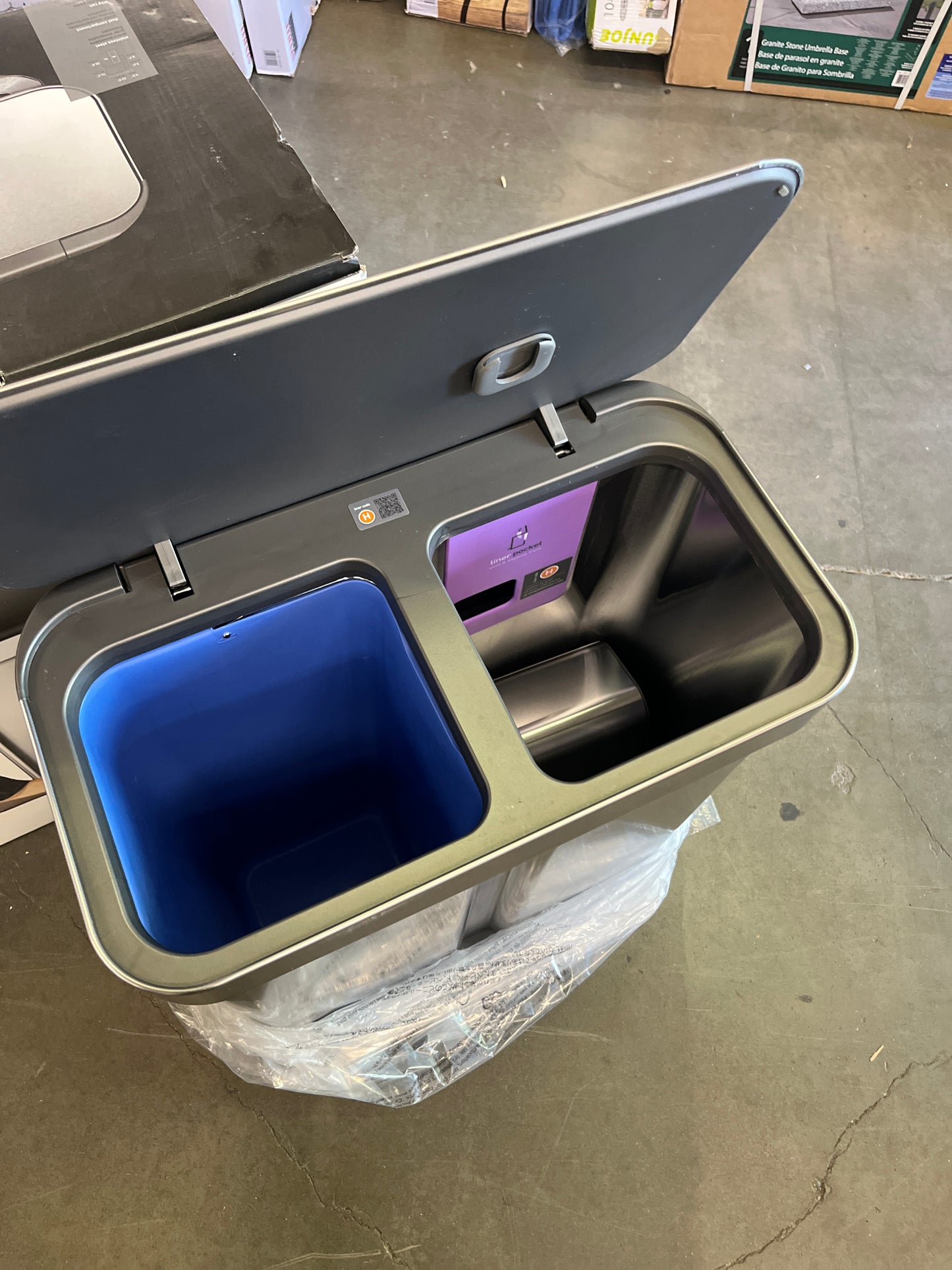 Like NEW w/ tiny dent - simplehuman 58L Dual Compartment Step Can with Compost Caddy - Retail $199