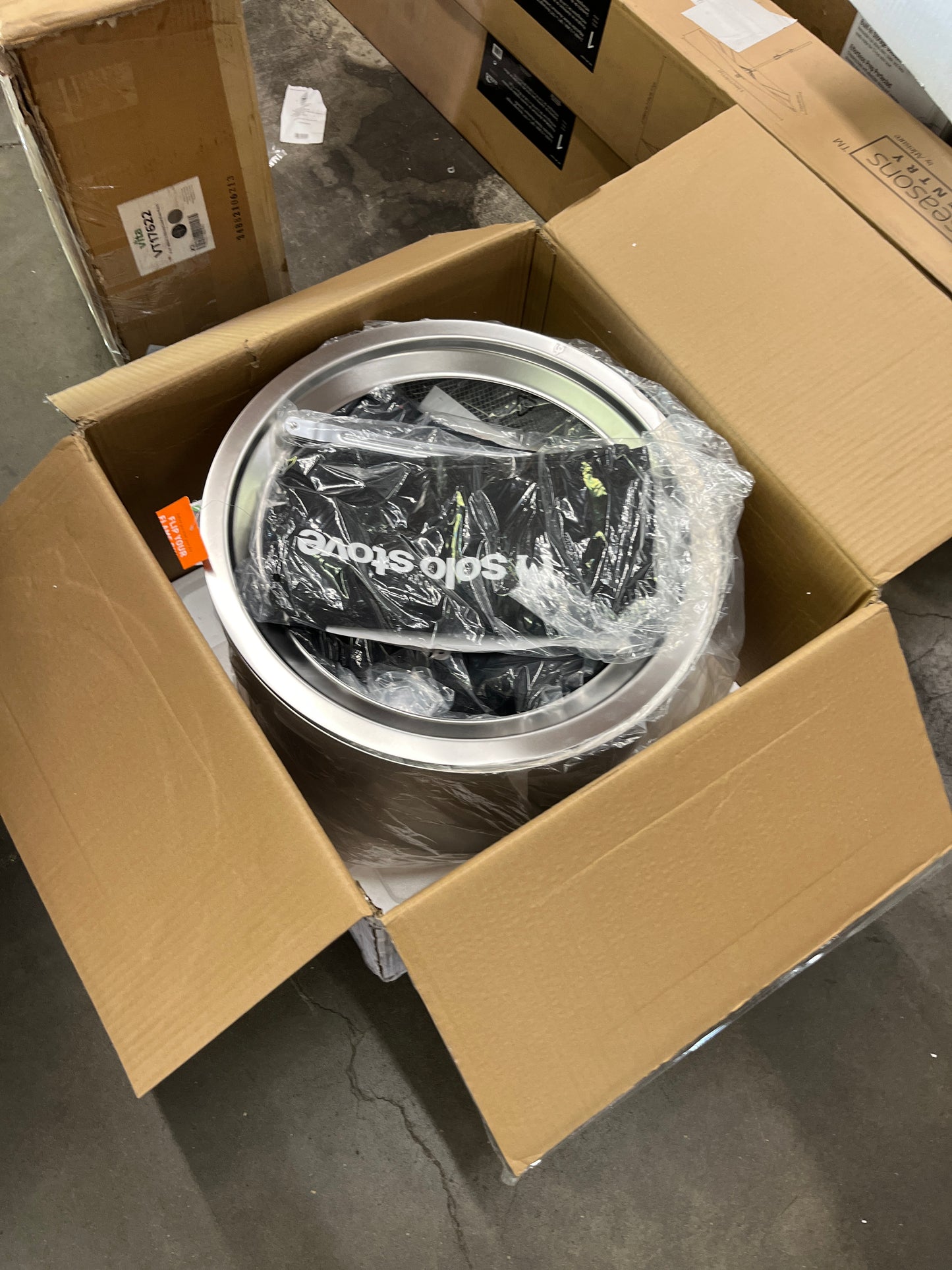 NEW - Solo Stove Bonfire Bundle - Retail $399