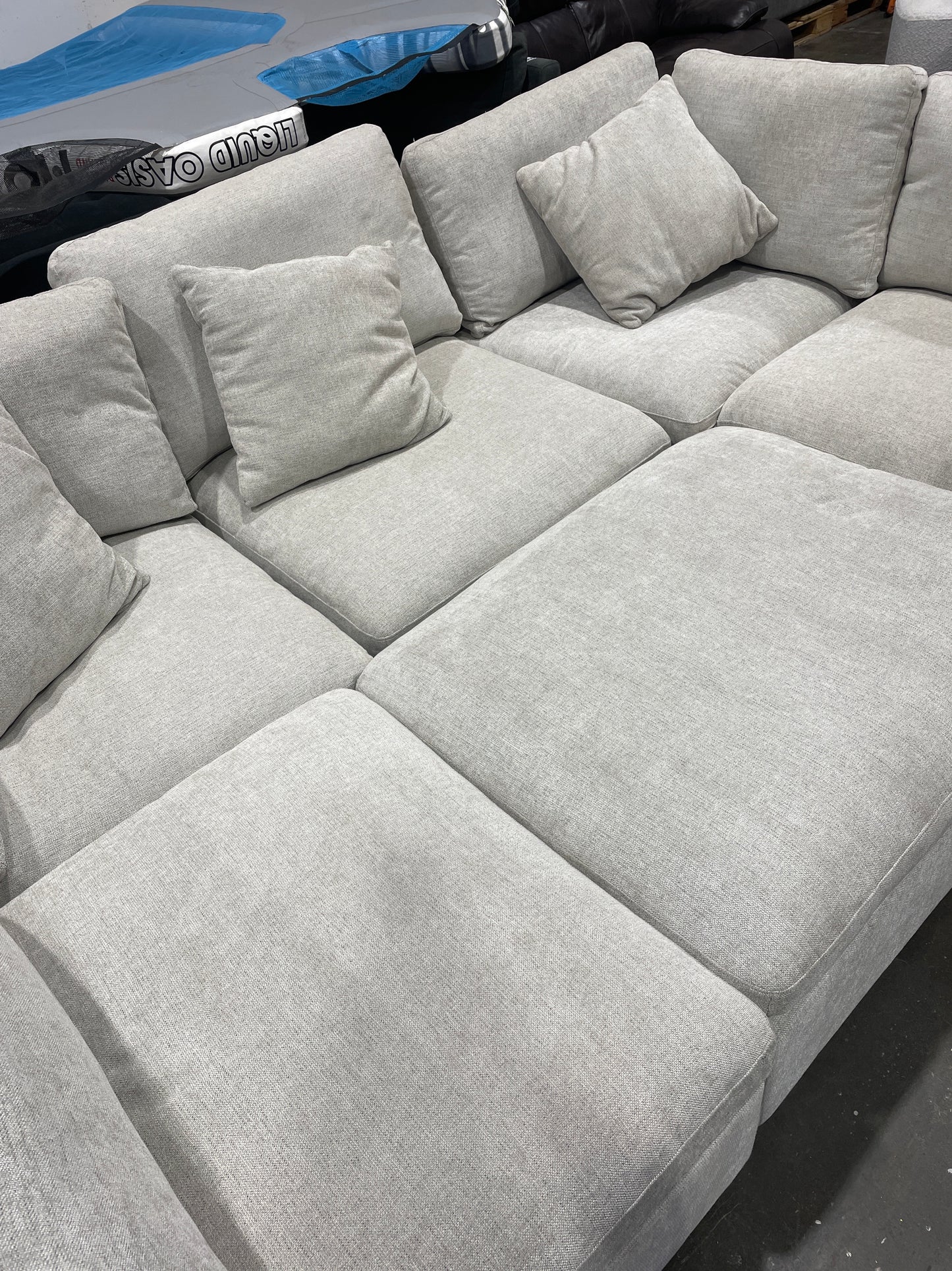 Thomasville Lowell 6-piece Modular Sectional