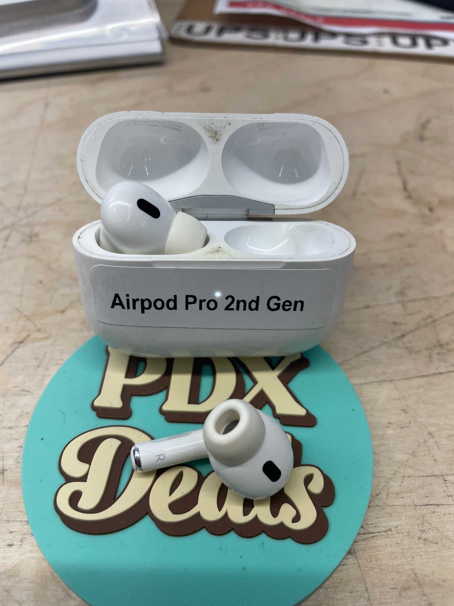 Apple AirPods Pro (2nd Generation)- White