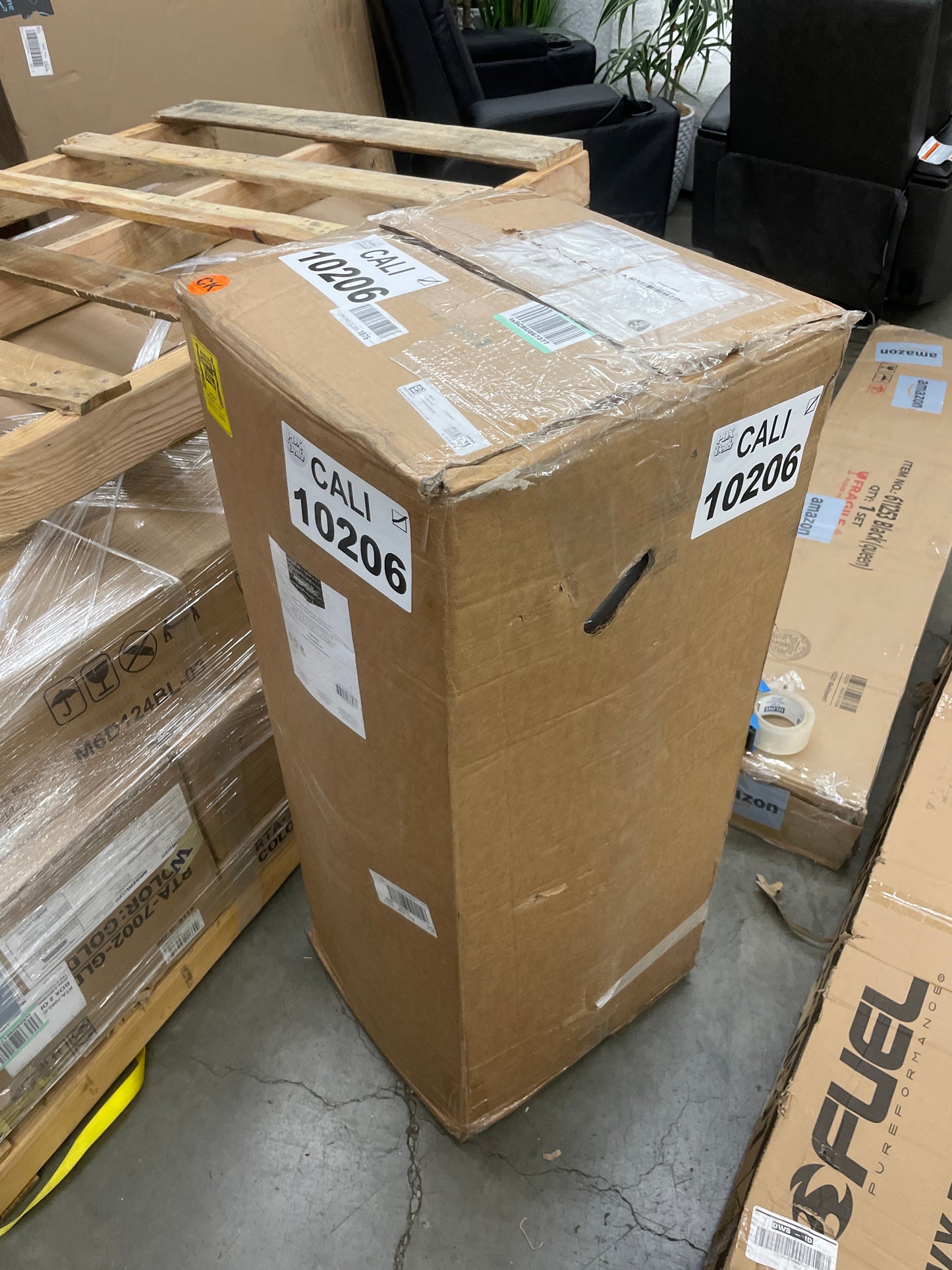 NEW - Amazon Basics Gel 12 Inch CALI KING Memory Foam Mattress, Firm, Cooling, CertiPUR-US® Certified Foam - Retail $459