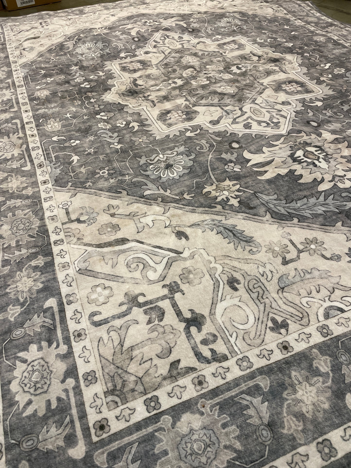 Wyatt & Ash Washable Indoor Area Rug, Darya - Retail $55