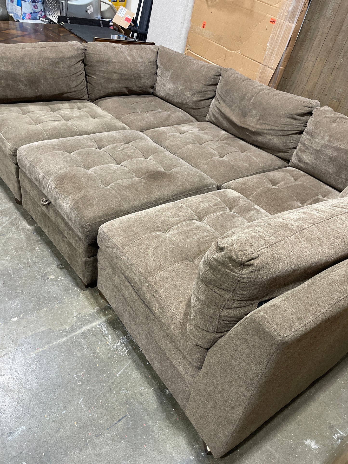 Thomasville Tisdale Fabric Sectional with Storage Ottoman - Brown