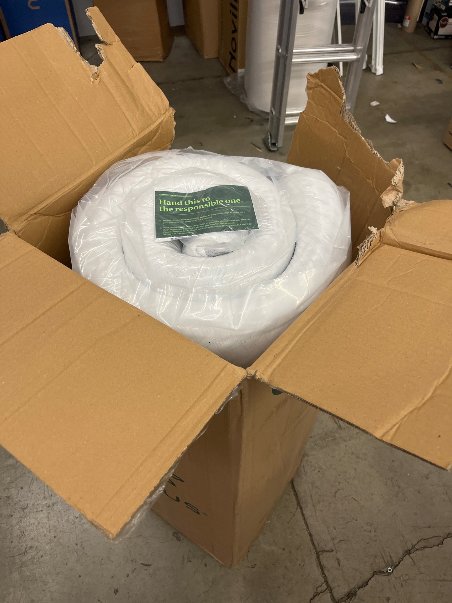 ZINUS 12 Inch KING Green Tea Essential Memory Foam Mattress [New Version], King, Fiberglass Free, Medium Feel, Breathable Airflow Memory Foam, Certified Safe Foams & Fabric, Mattress in A Box