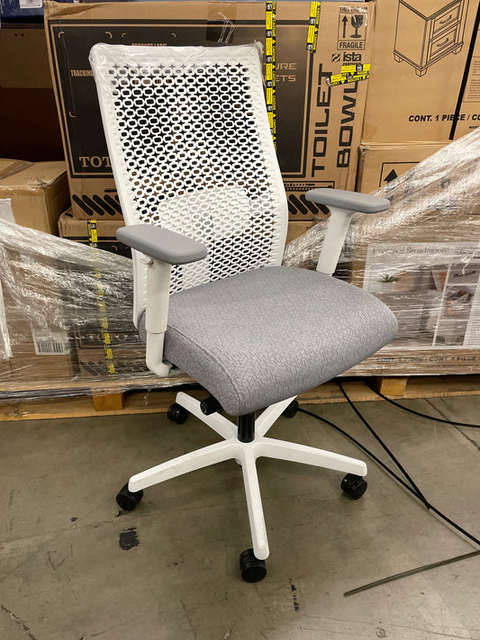 WHITE - HON Ignition 2.0 ReActiv Ergonomic Office Chair, Synchro-Tilt Recline, Breathable Flex Back, Swivel Wheels, Comfortable Desk Chair for Long Hours