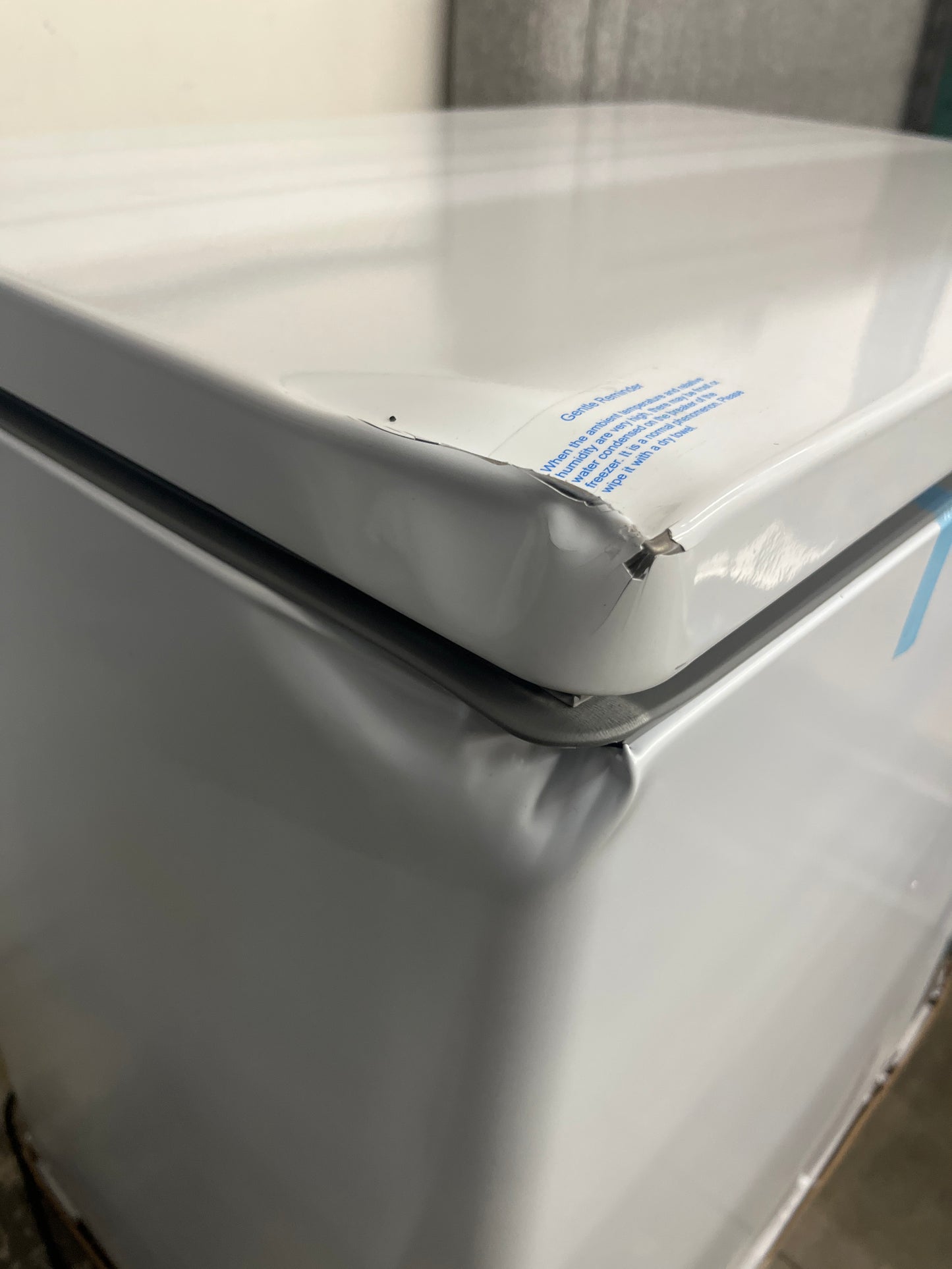 NEW w/ dmg - Midea Convertible Chest Freezer with Interior LED Light, 7.0 cu ft - Retail $269 (Copy)