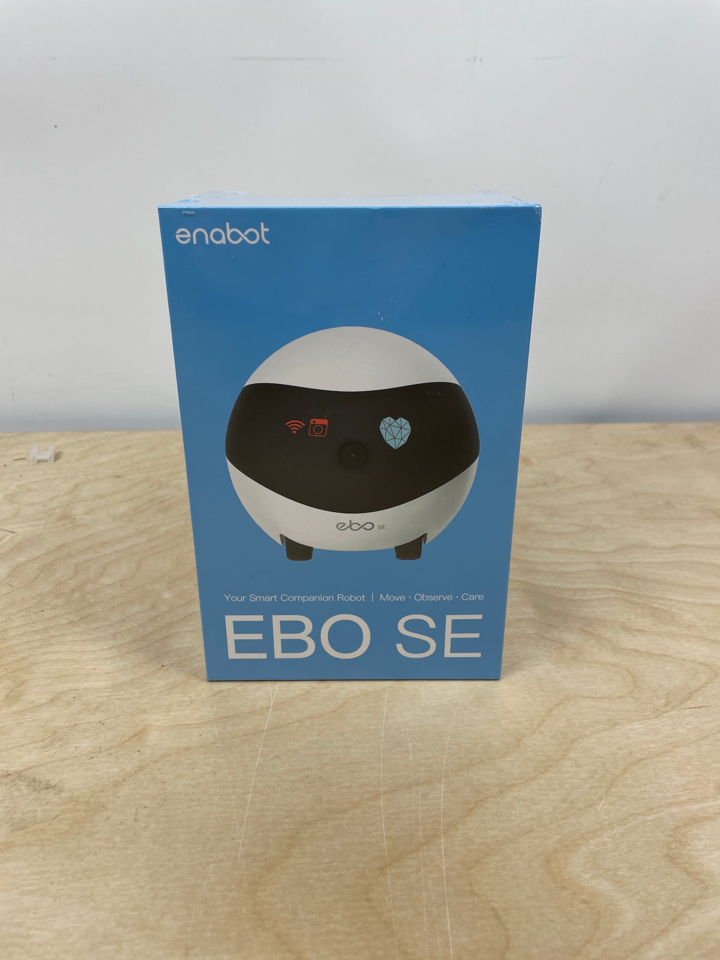 NEW - Enabot Home Security Camera EBO SE: 1080P Indoor Cam Battery-Operated, Auto-Recharge, Night Vision, Wireless Camera for Pet/Elderly/Baby, 2-Way Talk, Local Storage, APP Control - Retail $138