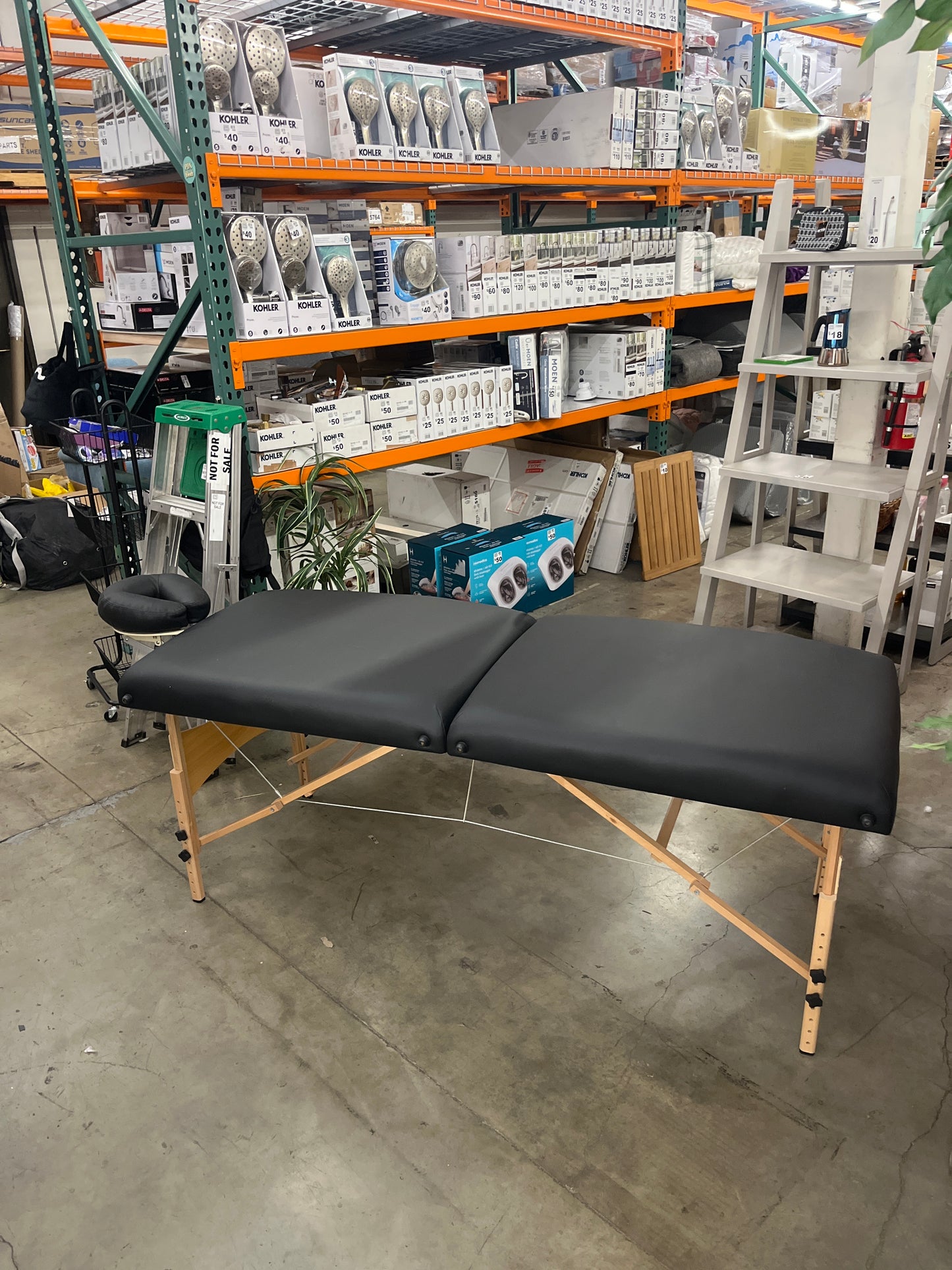 NEW - Inner Strength Sycamore Portable Massage Table Package by Earthlite