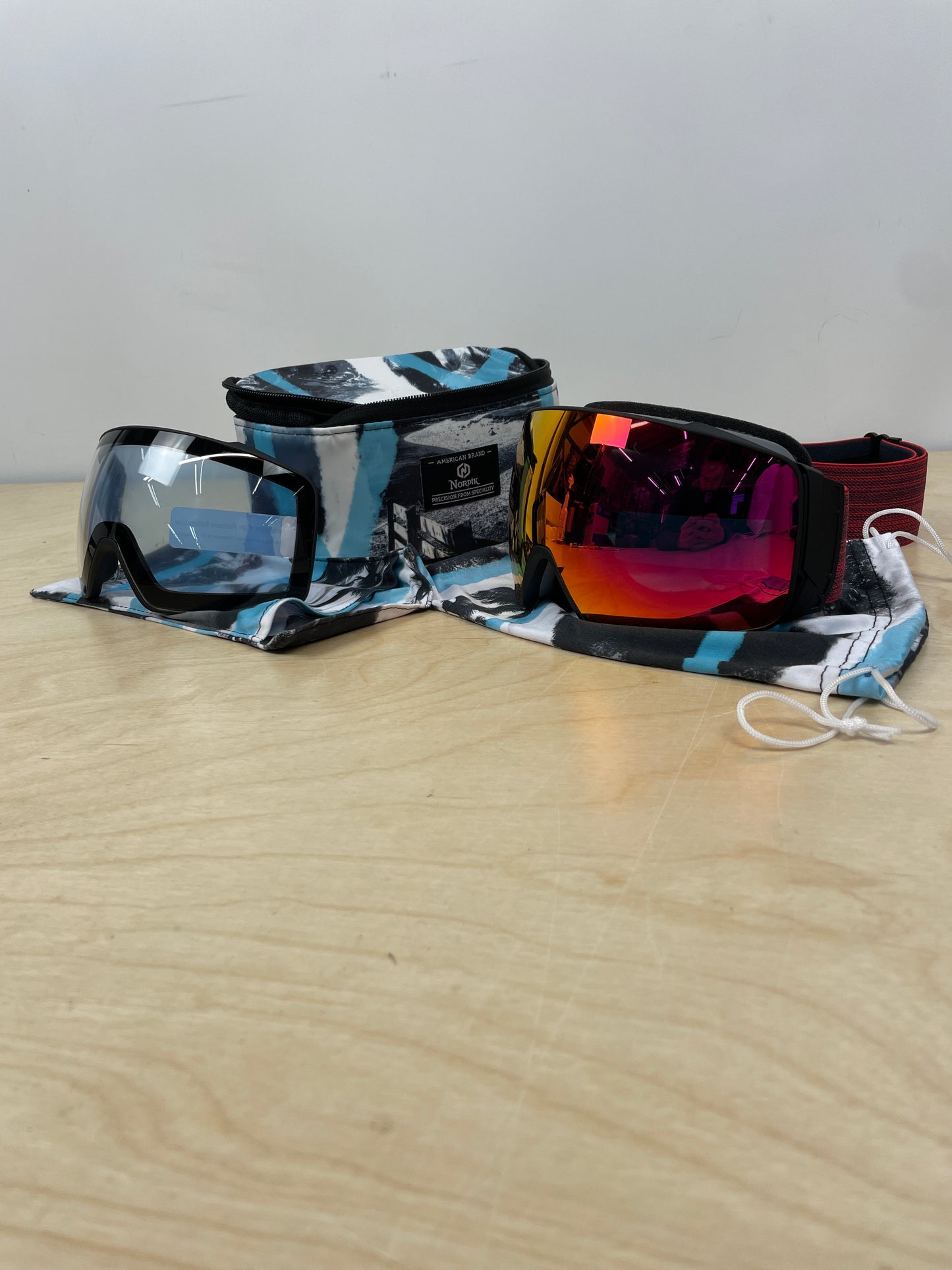 Nordik HOD Magnetic OTG Diamant Ski Goggles Men Women Bonus lenses Anti-Fog OTG for Snowboarding Skiing 100% UV protection - Retail $94