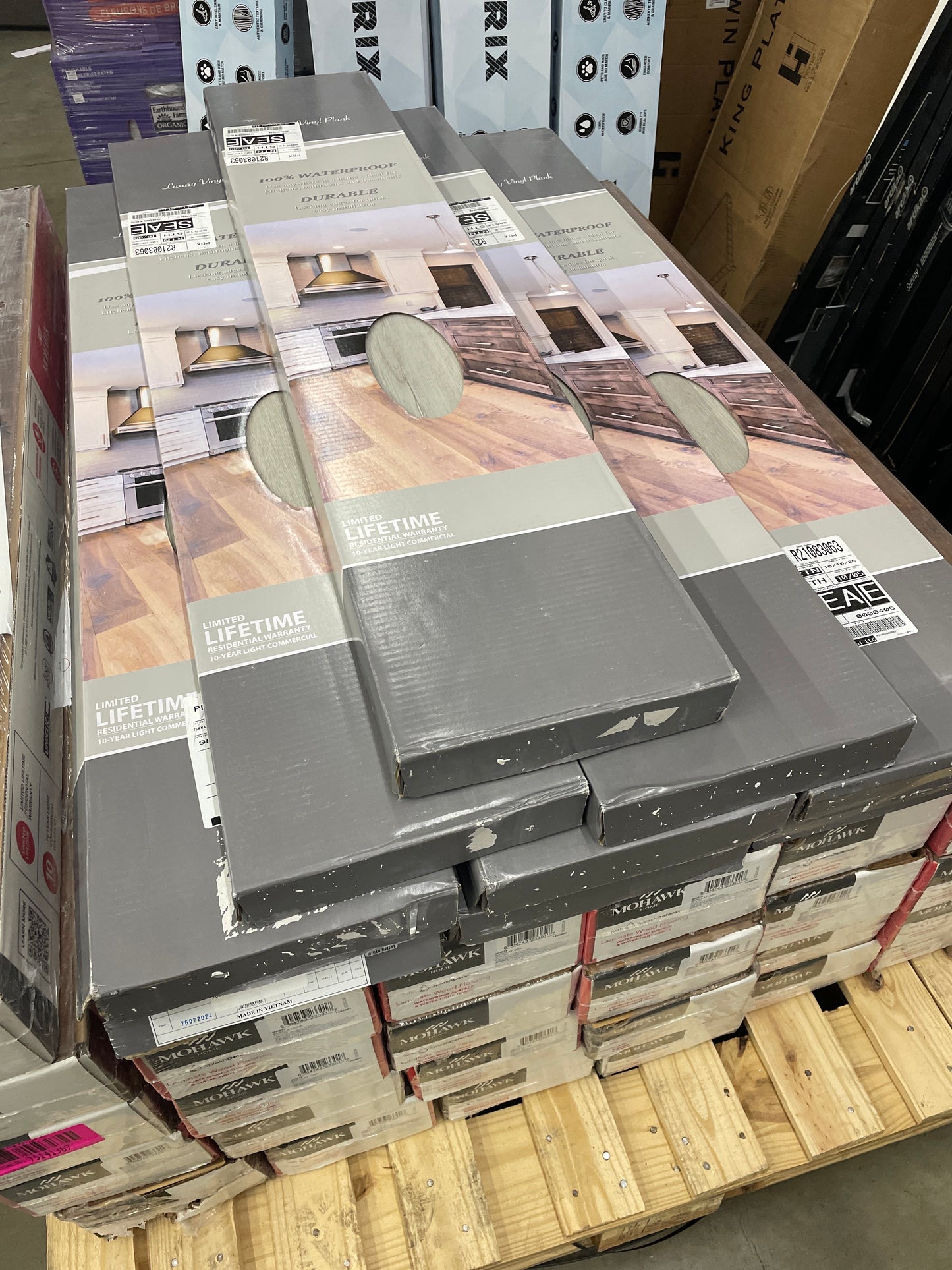 United Weavers Flooring Heirloom 9"x 48" Waterproof Luxury Vinyl Plank - 6 MM Thick with 20 Mil Wear Layer, 20.99 sq.ft/ctn