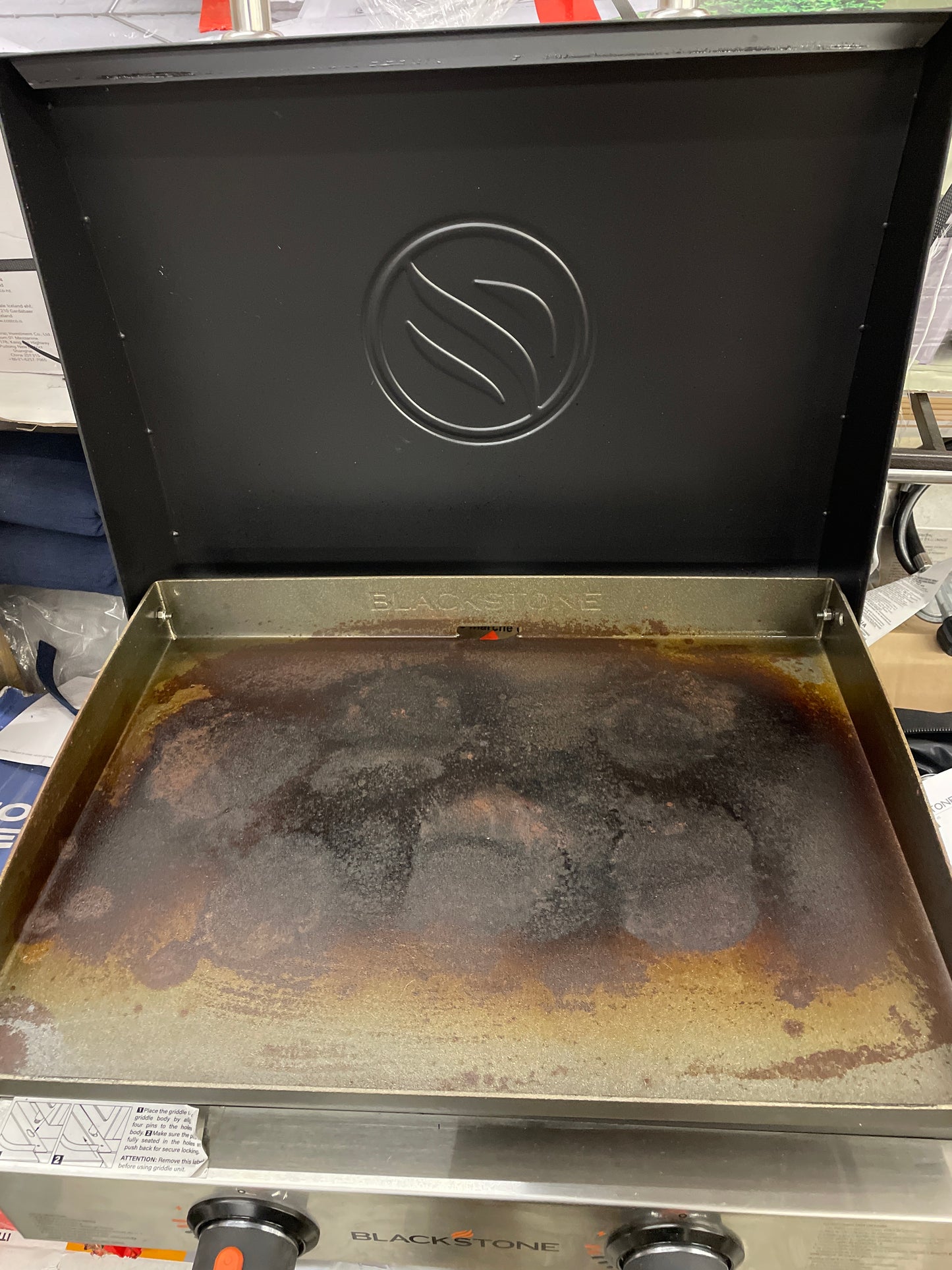 Blackstone Original 22in Griddle w/Hood and Carry Bag - Retail $199