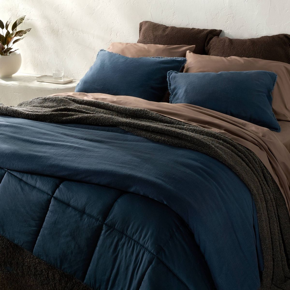Full/Queen Heavyweight Linen Blend Comforter and Sham Set Dark Mineral Blue - Casaluna™