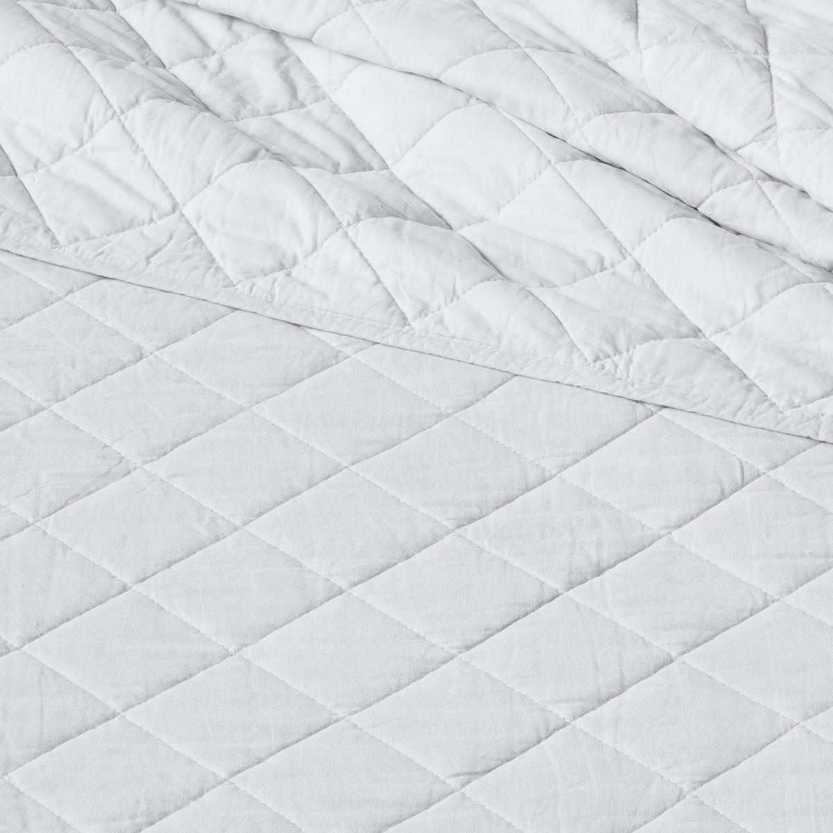 Full/Queen Diamond Stitch Cotton Linen Quilt Light Gray - Threshold™: OEKO-TEX Certified, Midweight Coverlet