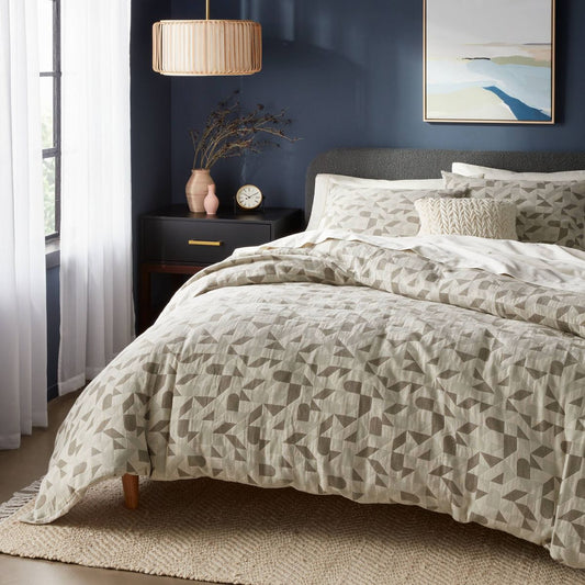 King Geo Matelasse Duvet Cover and Sham Set Dark Olive Green - Threshold™: Woven Jacquard, Cotton Blend, Zipper Closure