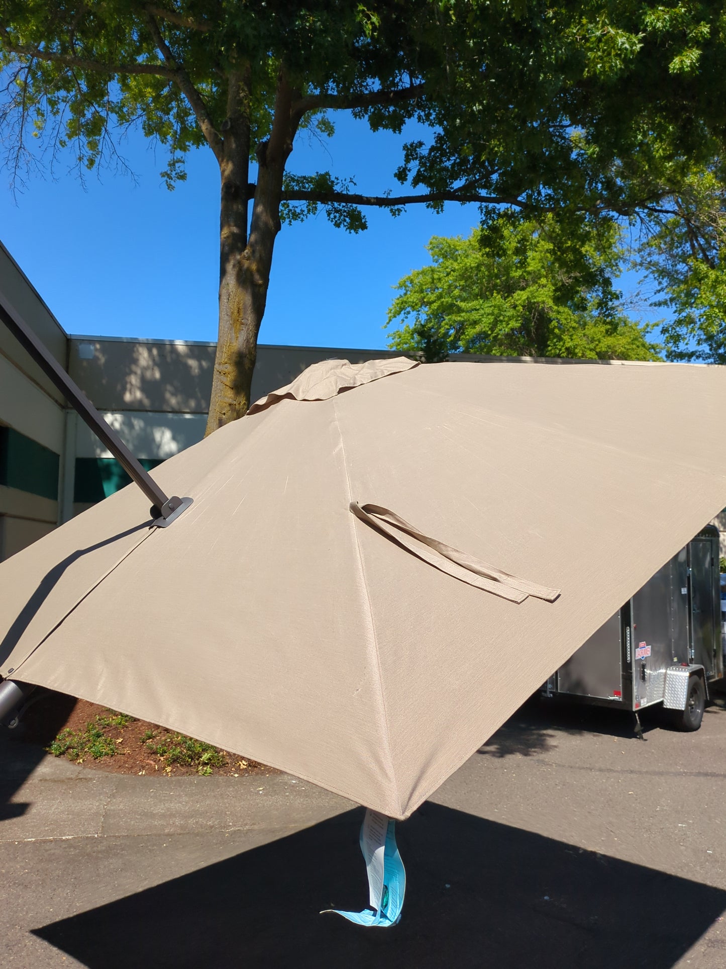 Like NEW - Costco - Seasons Sentry TAN 10' Square Solar LED Cantilever Umbrella -Retail $899