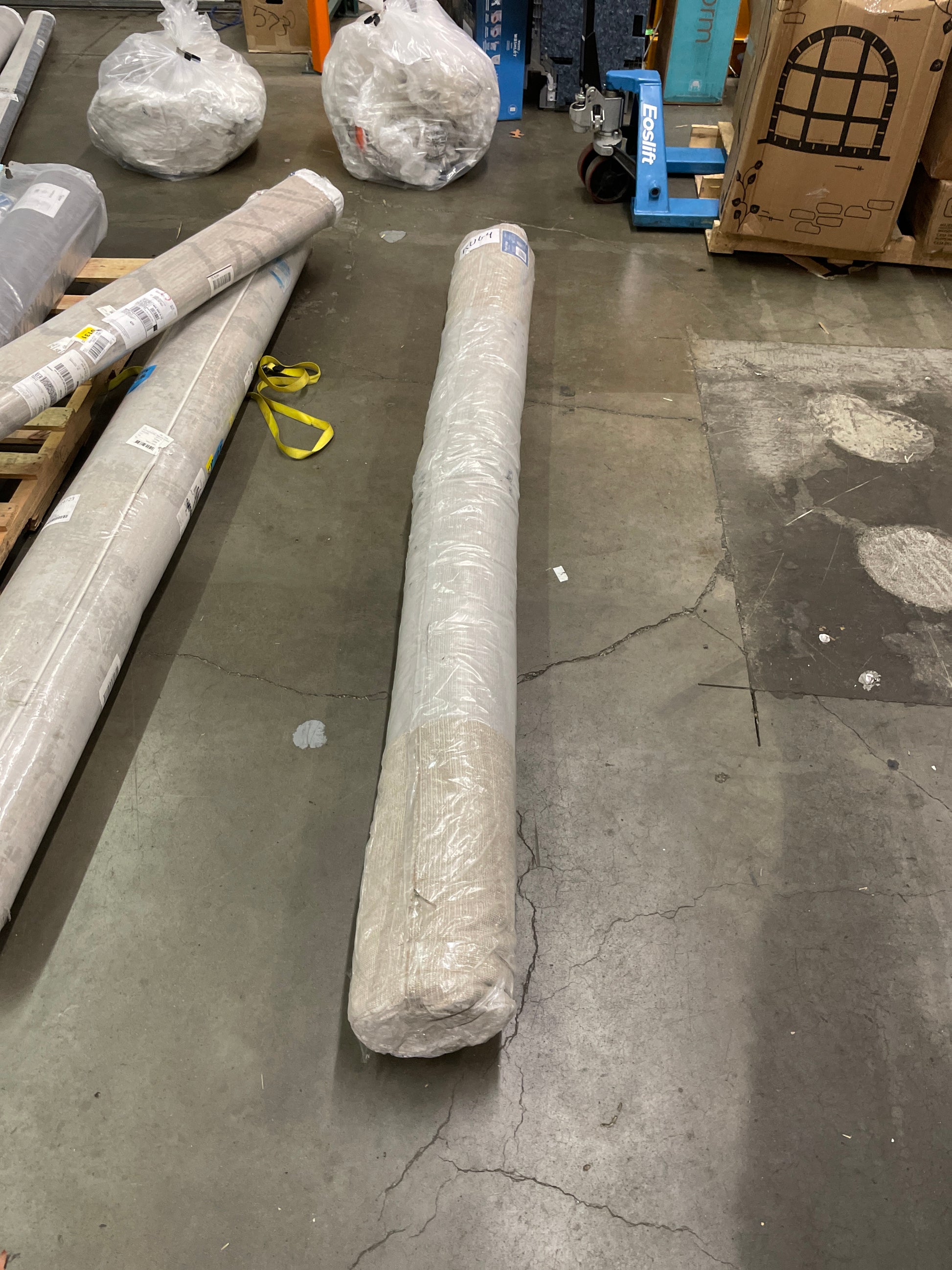 NEW - Costco - Plush Step Area Rug 8' 9" x 13' 1", Zedan - Retail $509