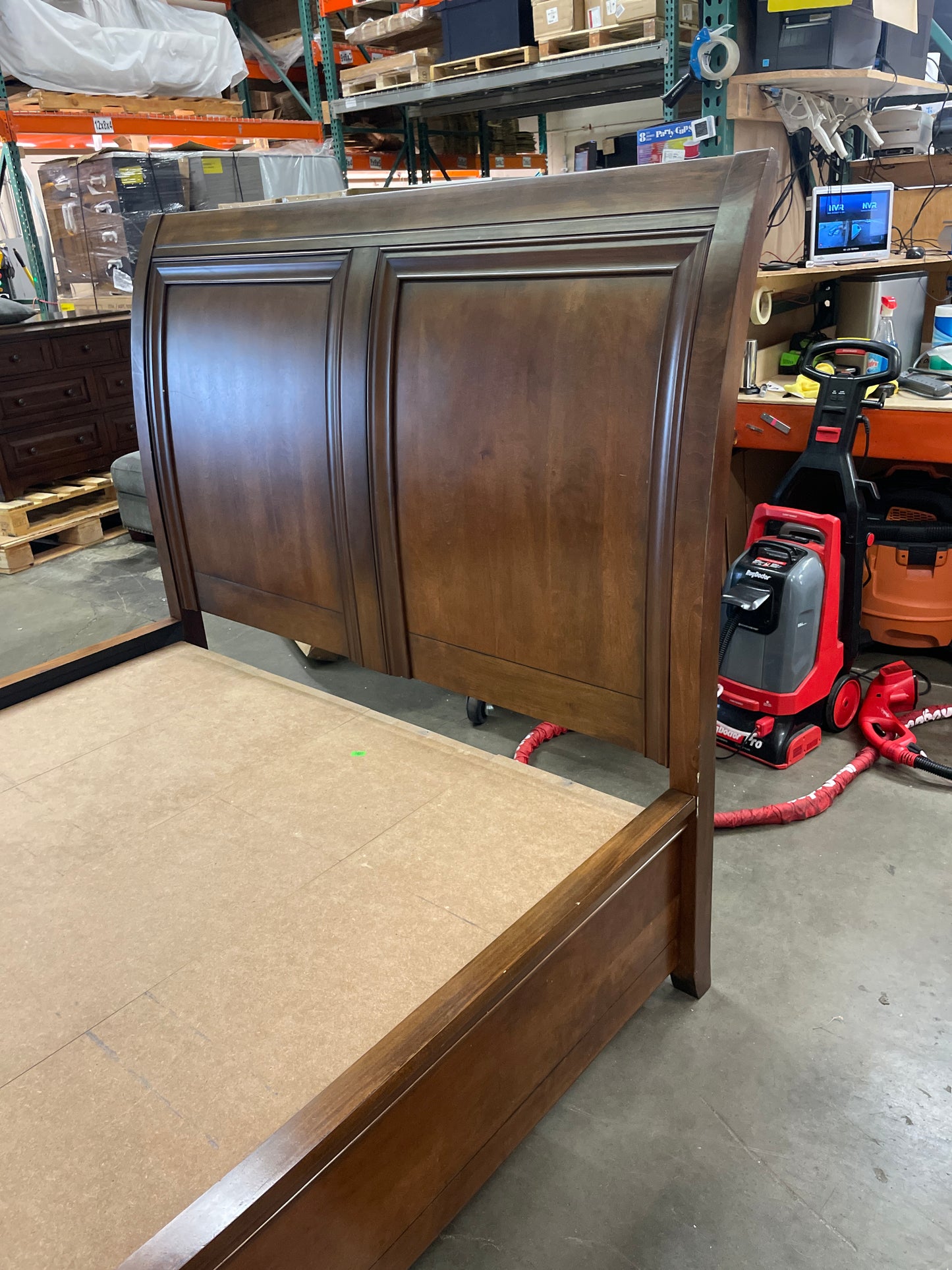 Costco - Universal Furniture Broadmoore Charlotte Queen Bed - Retail $599