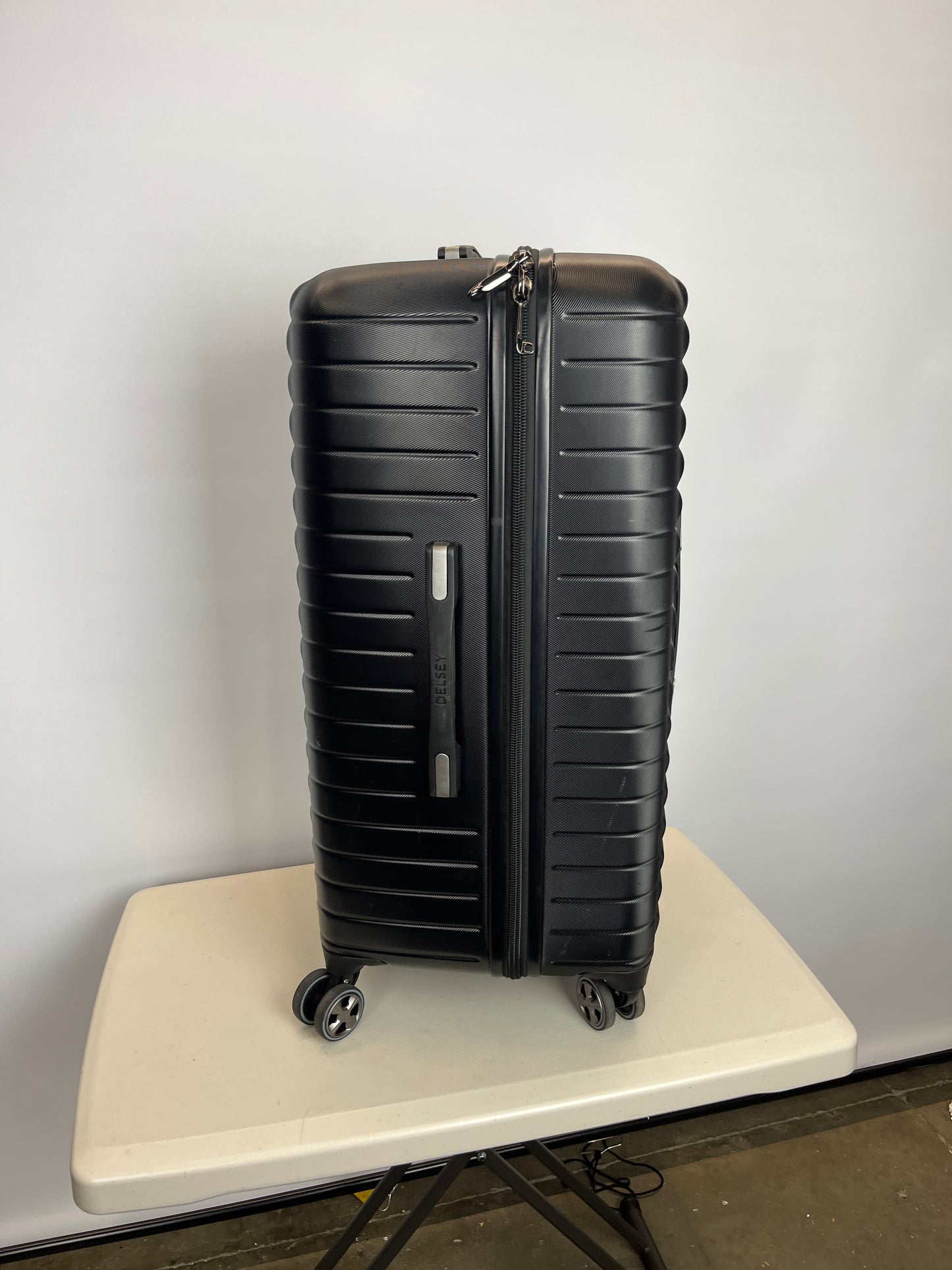 Costco - Delsey Black Hardside 28.7" Trunk Spinner - Retail $89