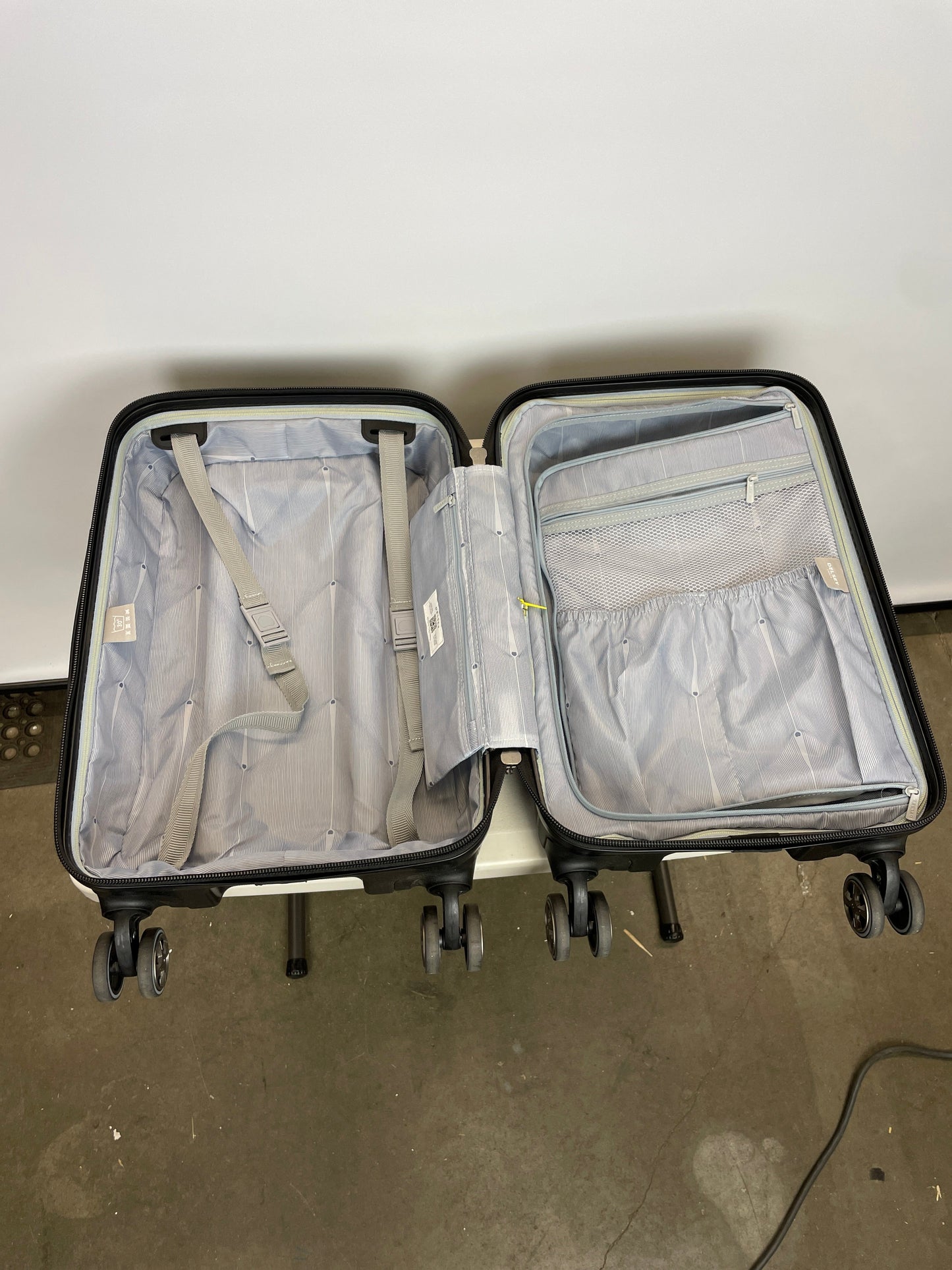 Costco - Delsey Black Hardside Carry-On Spinner - Retail $69