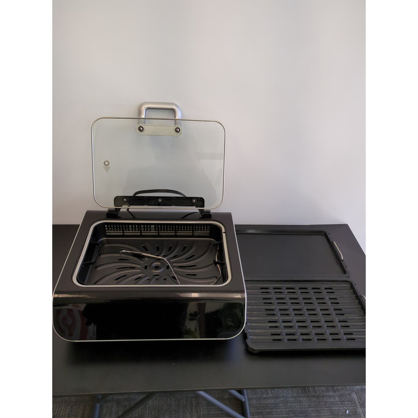 Costco - Gourmia FoodStation Smokeless Grill, Griddle, & Air Fryer - Retail $99