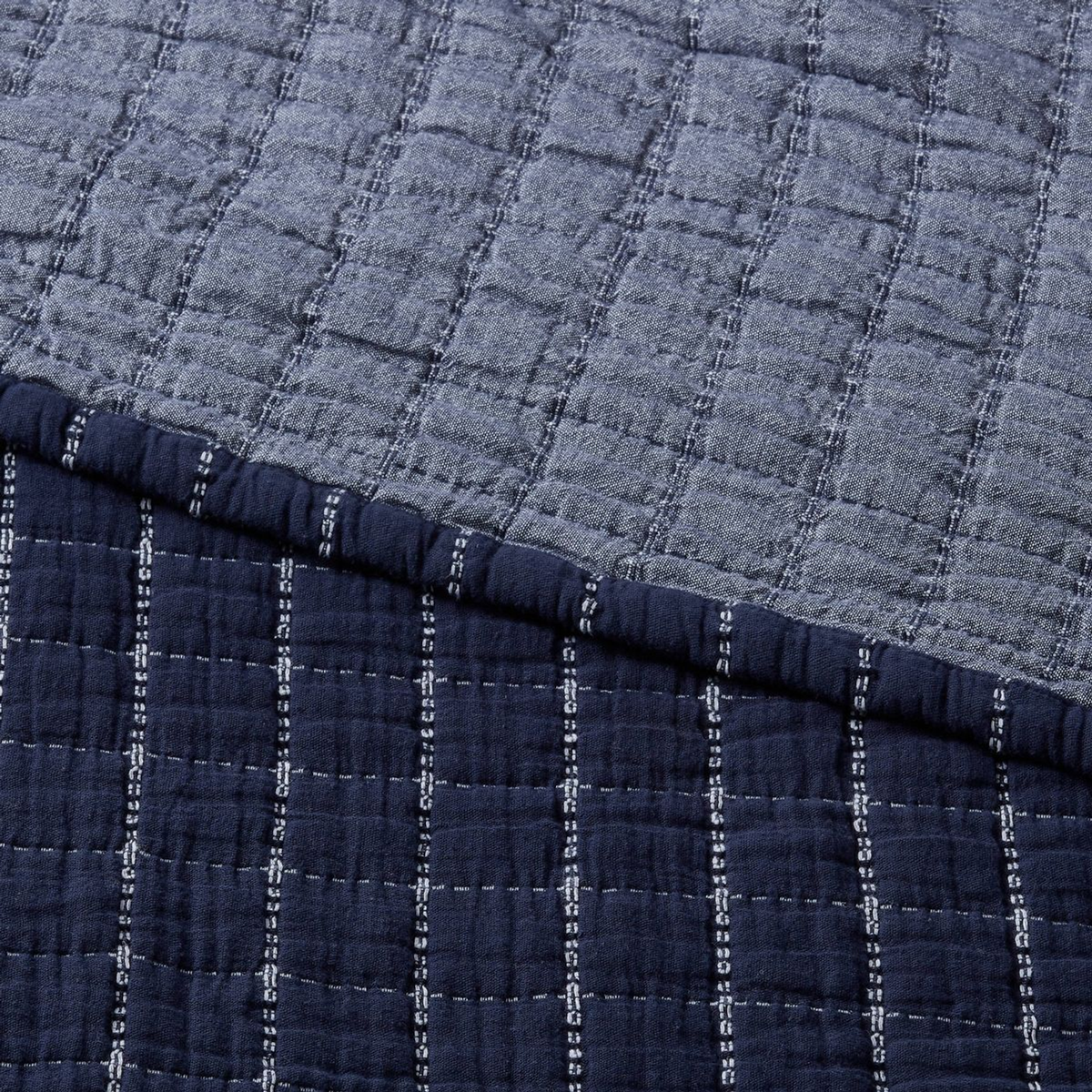 King Yarn Dye Crinkle Grid Quilt Navy Blue/Ivory - Threshold™: Percale, Machine Washable, OEKO-TEX Certified
