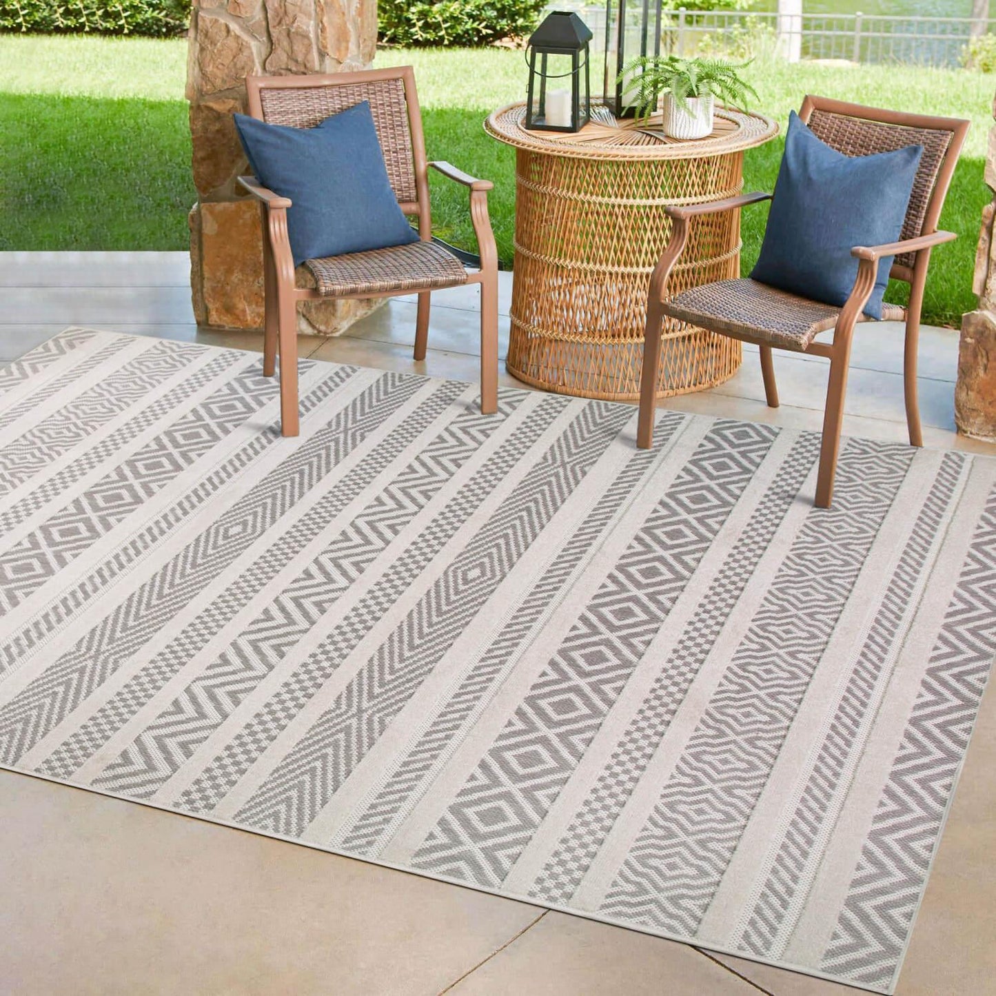 NEW - Leick Home 595777 Everald Multi-Pattern Indoor Outdoor Area Rug Rectangle 3'x5' - Retail $43