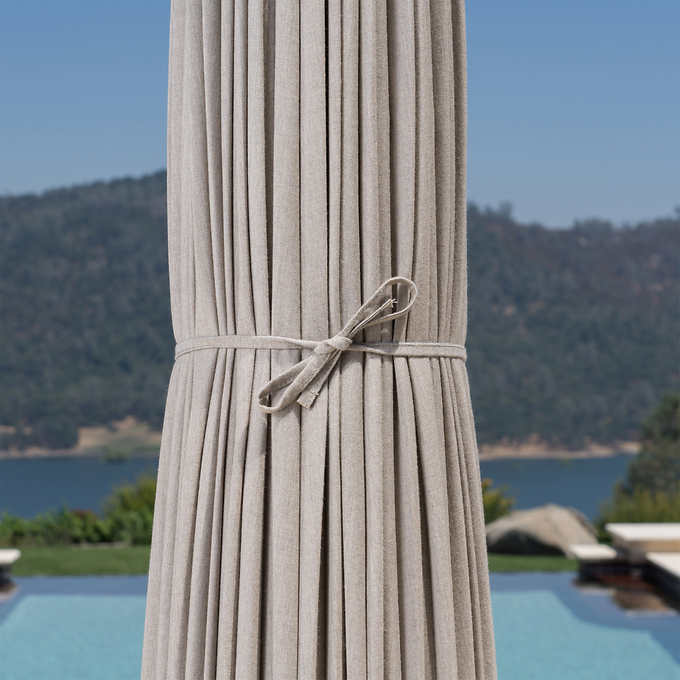 NEW - SunVilla 10’ Round Modern Fiberglass Market Umbrella - Retail $159