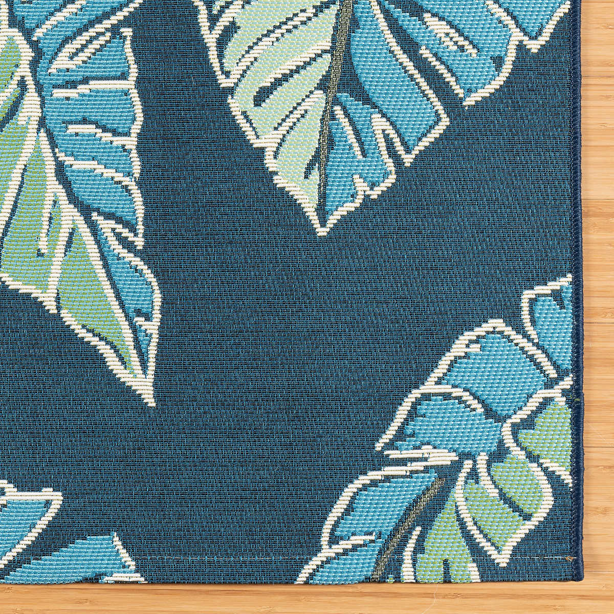 NEW - Reyn Spooner Indoor/Outdoor Area Rug, Kukui Blue, 8 ft. 8 in. x 13 ft. - Retail $299.99