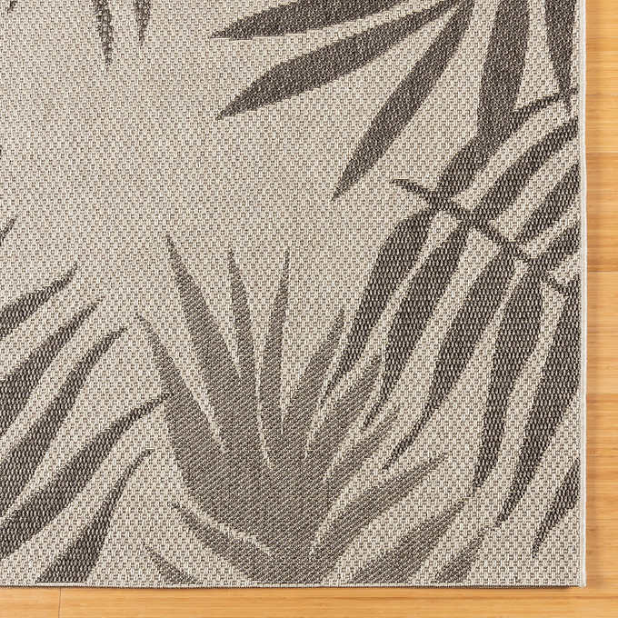 NEW - Costco - Indoor/Outdoor Rug from Studio by Brown Jordan, Perga - Retail $149