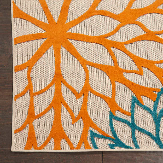 Veranda Indoor-Outdoor Area Rug or Runner, Floral, 7' 10" x 9' 10" - Retail $129